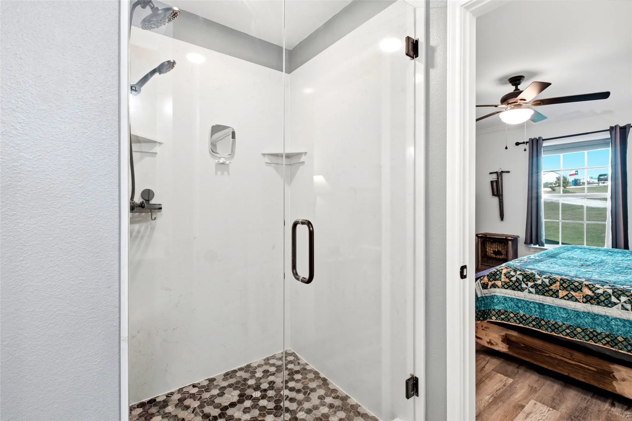 Pebble shower with 2 shower heads
