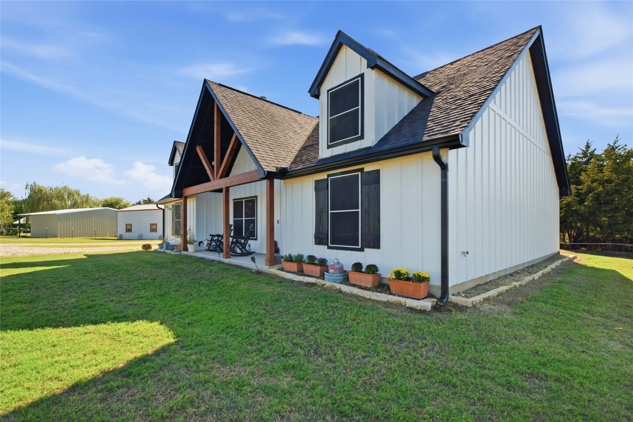 Farm For Sale in Cooke County , 71 COUNTY RD 1266, Whitesboro, Texas 76273, 3 Bedroom, 2 Bathroom, Garage spaces, 1,701 Sqft, built in 2023, mls#21409080, Real Estate Agent in Whitesboro, Homes For Sale in Cooke county, Homes For Sale in Whitesboro, Realtor in Whitesboro Texas, Real Estate Brokerage Independent Realty Texas, Luminita Cordes Realtor