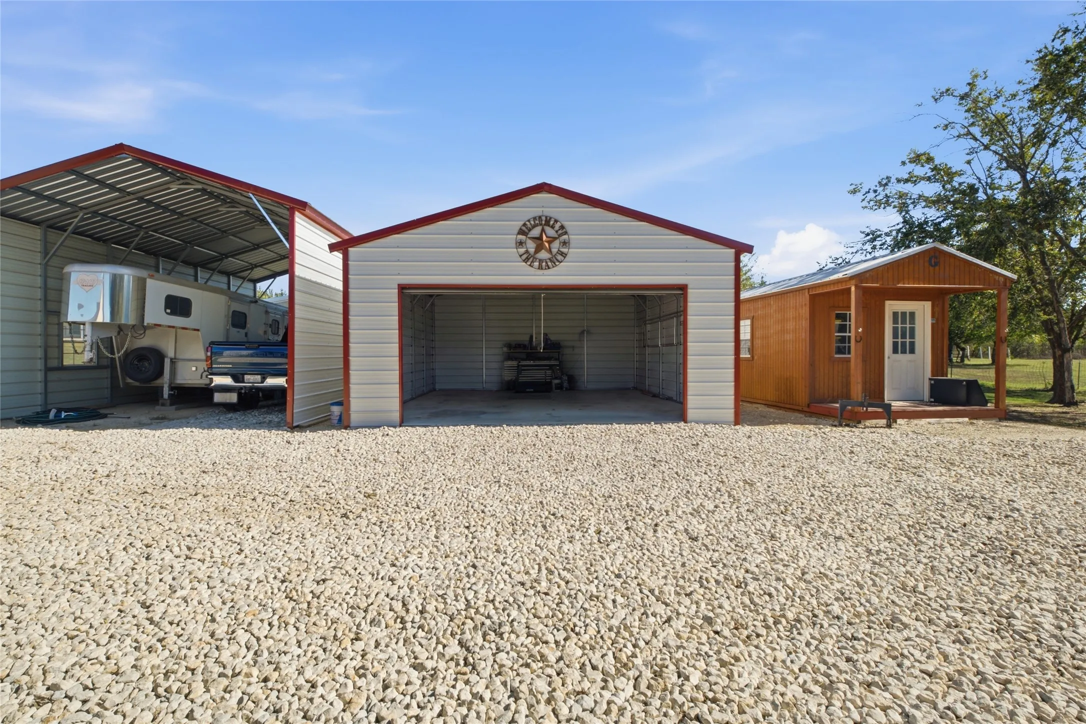 Farm For Sale in Cooke County , 71 COUNTY RD 1266, Whitesboro, Texas 76273, 3 Bedroom, 2 Bathroom, Garage spaces, 1,701 Sqft, built in 2023, mls#21409080, Real Estate Agent in Whitesboro, Homes For Sale in Cooke county, Homes For Sale in Whitesboro, Realtor in Whitesboro Texas, Real Estate Brokerage Independent Realty Texas, Luminita Cordes Realtor