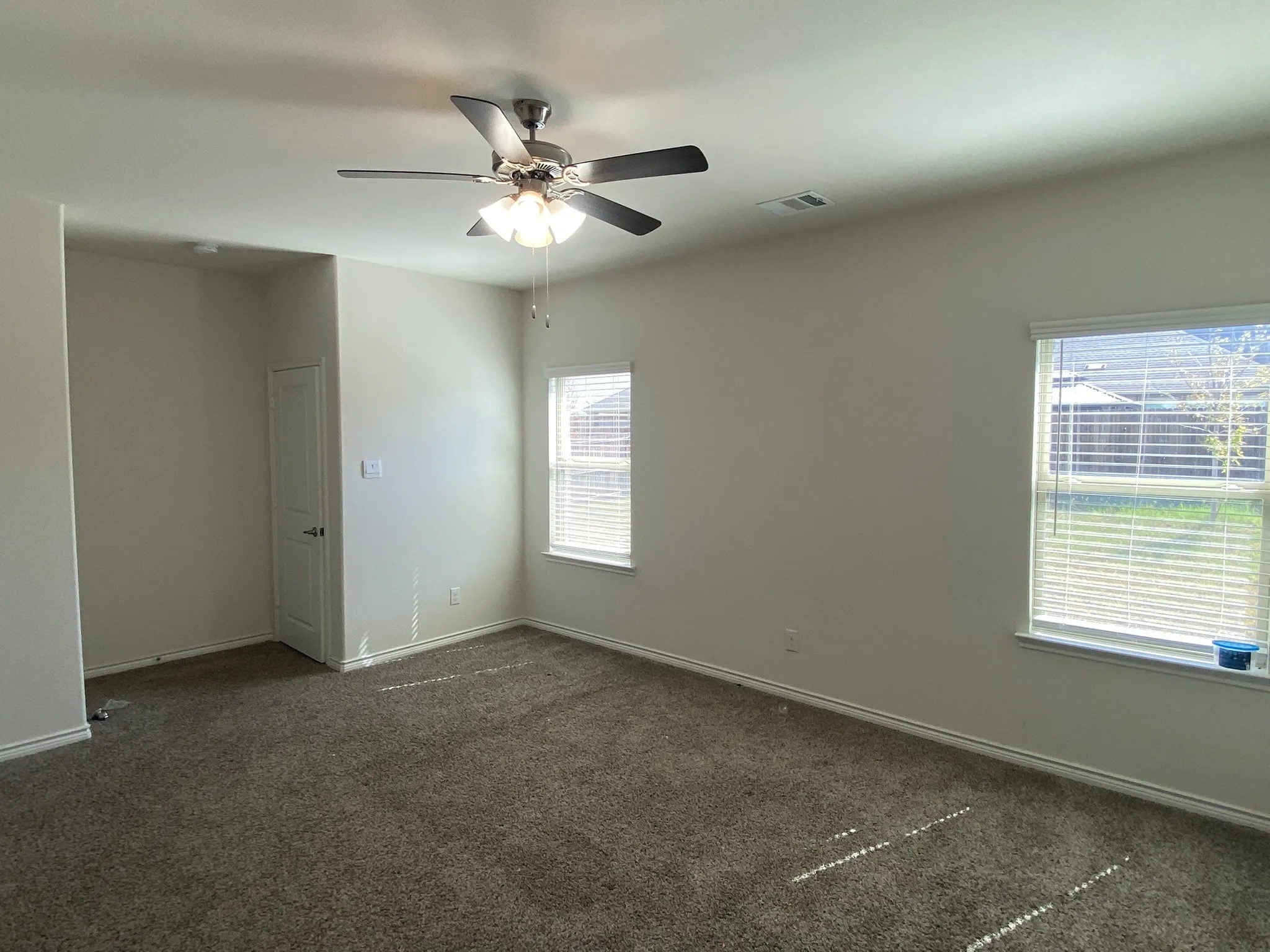 Single Family Residence For Rent in Denton County , 10528 Breezeway Drive, Aubrey, Texas 76227, 5 Bedroom, 4 Bathroom, 4 Garage spaces, 3,365 Sqft, built in 2023, mls#21412309, Real Estate Agent in Aubrey, Homes For Rent in Denton county, Homes For Rent in Aubrey, Realtor in Aubrey Texas, Real Estate Brokerage Independent Realty Texas, Luminita Cordes Realtor