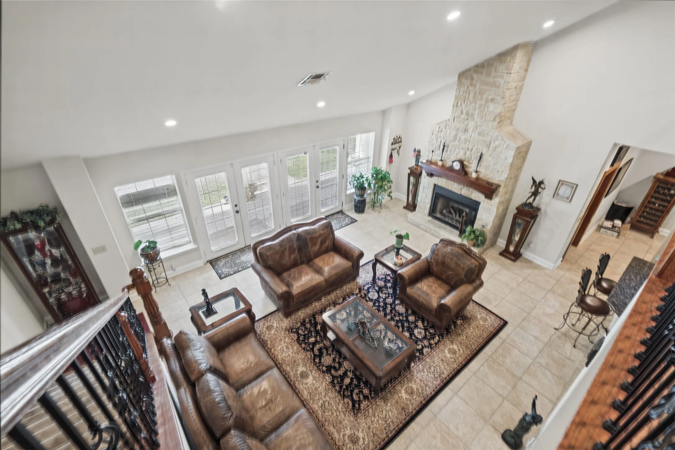Single Family Residence For Sale in Cooke County , 464 Oak Hill Road, Valley View, Texas 76272, 8 Bedroom, 6 Bathroom, 6 Garage spaces, 4,795 Sqft, built in 2012, mls#21411750, Real Estate Agent in Valley View, Homes For Sale in Cooke county, Homes For Sale in Valley View, Realtor in Valley View Texas, Real Estate Brokerage Independent Realty Texas, Luminita Cordes Realtor
