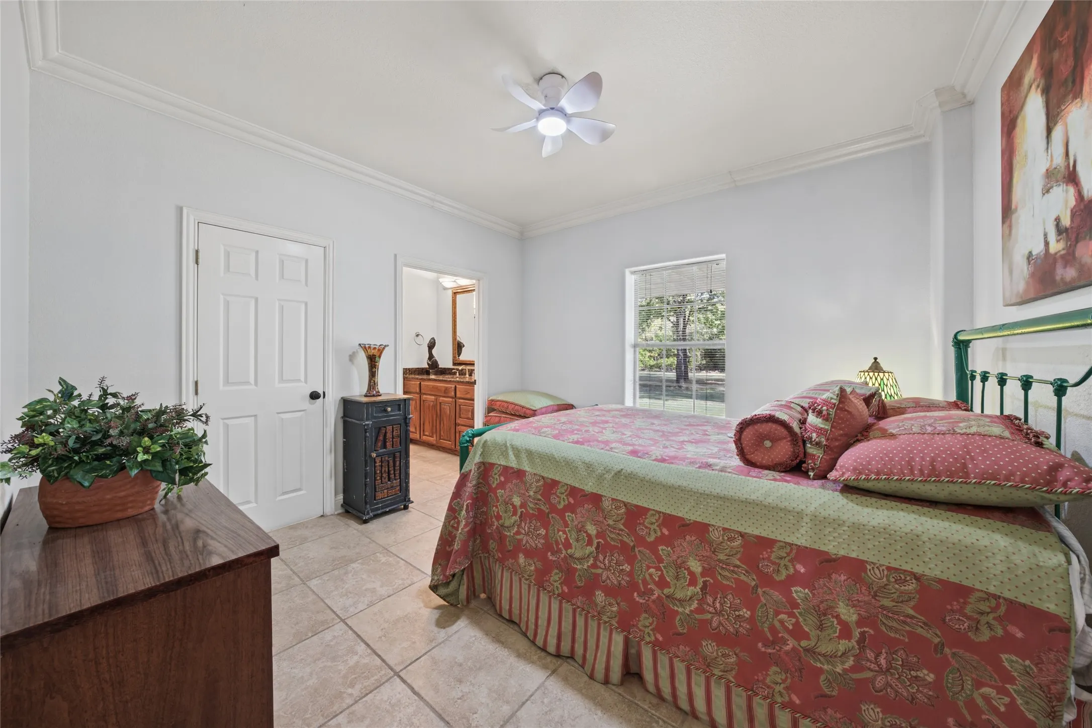 Single Family Residence For Sale in Cooke County , 464 Oak Hill Road, Valley View, Texas 76272, 8 Bedroom, 6 Bathroom, 6 Garage spaces, 4,795 Sqft, built in 2012, mls#21411750, Real Estate Agent in Valley View, Homes For Sale in Cooke county, Homes For Sale in Valley View, Realtor in Valley View Texas, Real Estate Brokerage Independent Realty Texas, Luminita Cordes Realtor