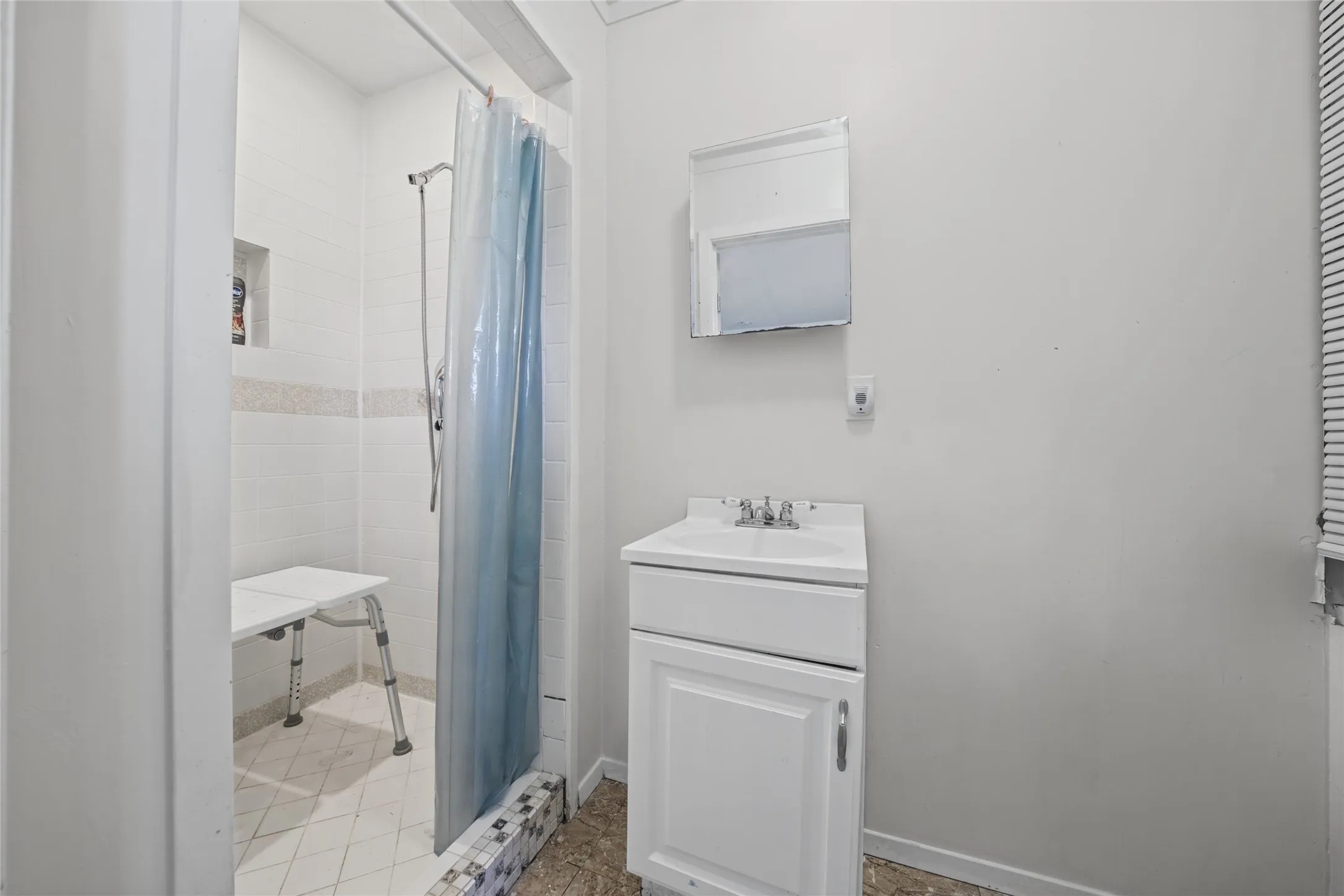 Shop full bath