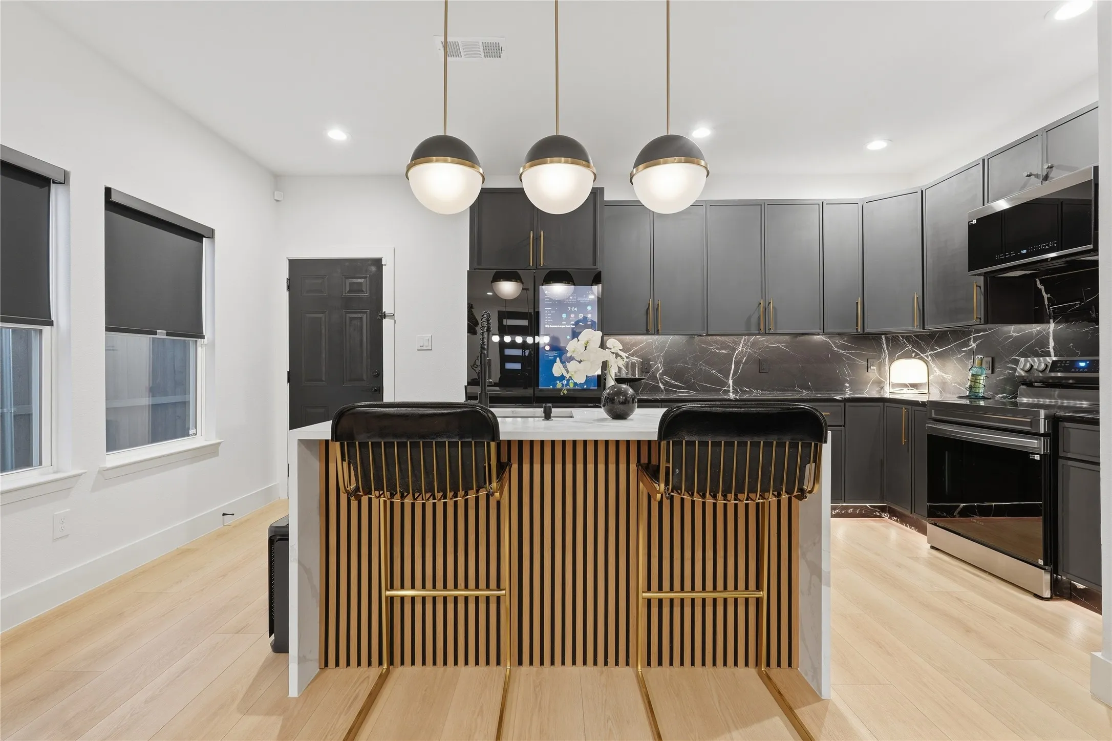 Single Family Residence For Sale in Dallas County , 1103 Pemberton Hill Road, Dallas, Texas 75217, 4 Bedroom, 3 Bathroom, 1 Garage spaces, 1,635 Sqft, built in 2025, mls#21409690, Real Estate Agent in Dallas, Homes For Sale in Dallas county, Homes For Sale in Dallas, Realtor in Dallas Texas, Real Estate Brokerage Independent Realty Texas, Luminita Cordes Realtor