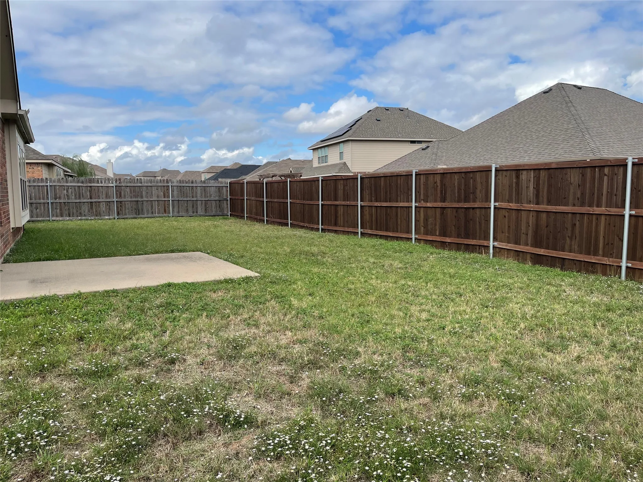 Single Family Residence For Rent in Kaufman County , 3104 Flowering Springs Drive, Forney, Texas 75126, 3 Bedroom, 2 Bathroom, 2 Garage spaces, 1,852 Sqft, built in 2015, mls#21412316, Real Estate Agent in Forney, Homes For Rent in Kaufman county, Homes For Rent in Forney, Realtor in Forney Texas, Real Estate Brokerage Independent Realty Texas, Luminita Cordes Realtor