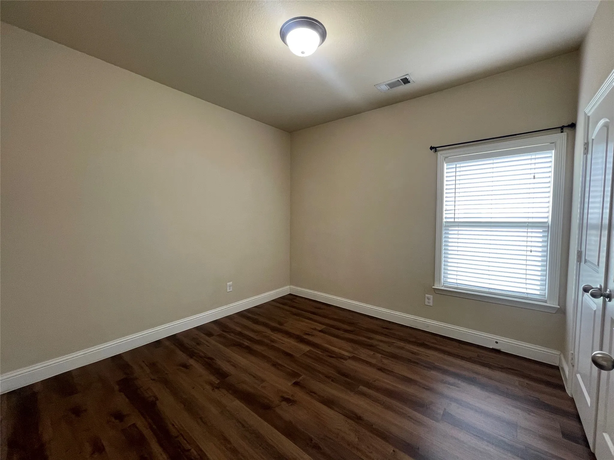 Single Family Residence For Rent in Kaufman County , 3104 Flowering Springs Drive, Forney, Texas 75126, 3 Bedroom, 2 Bathroom, 2 Garage spaces, 1,852 Sqft, built in 2015, mls#21412316, Real Estate Agent in Forney, Homes For Rent in Kaufman county, Homes For Rent in Forney, Realtor in Forney Texas, Real Estate Brokerage Independent Realty Texas, Luminita Cordes Realtor