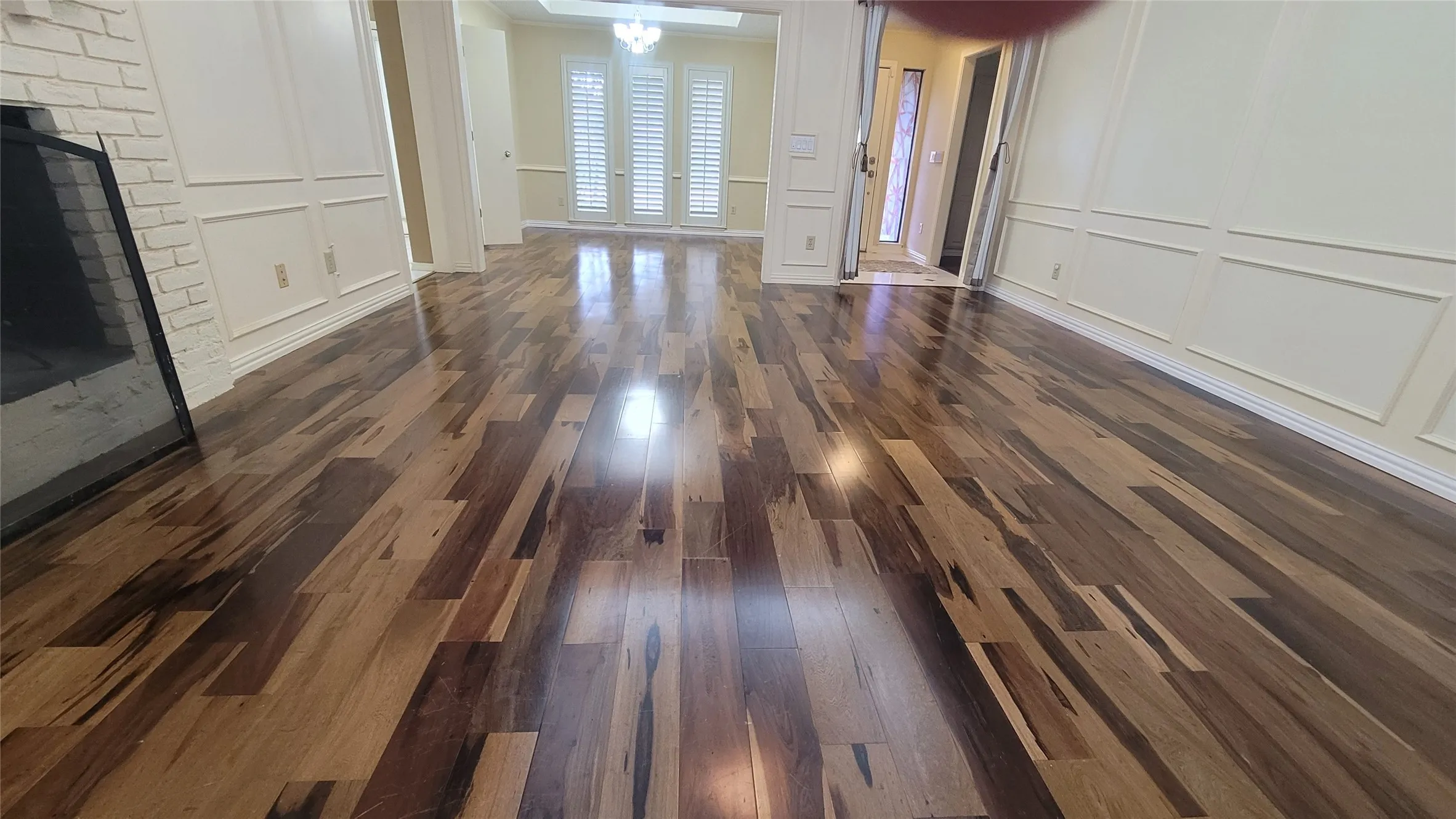 Single Family Residence For Sale in Dallas County , 2302 Lone Oak Trail, Garland, Texas 75044, 3 Bedroom, 3 Bathroom, 2 Garage spaces, 2,107 Sqft, built in 1984, mls#21412327, Real Estate Agent in Garland, Homes For Sale in Dallas county, Homes For Sale in Garland, Realtor in Garland Texas, Real Estate Brokerage Independent Realty Texas, Luminita Cordes Realtor