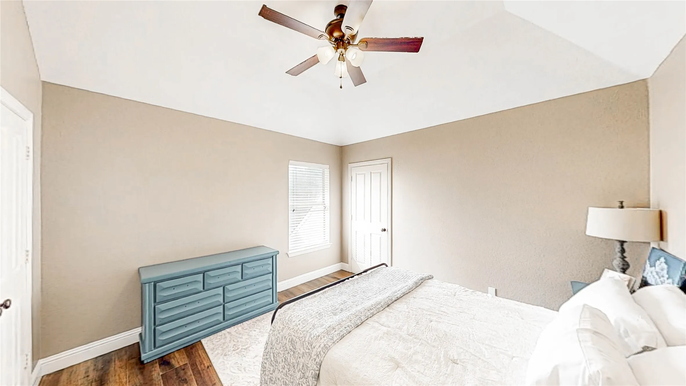 Single Family Residence For Sale in Denton County , 406 Goodnight Trail, Argyle, Texas 76226, 4 Bedroom, 4 Bathroom, 3 Garage spaces, 3,006 Sqft, built in 2000, mls#21412305, Real Estate Agent in Argyle, Homes For Sale in Denton county, Homes For Sale in Argyle, Realtor in Argyle Texas, Real Estate Brokerage Independent Realty Texas, Luminita Cordes Realtor