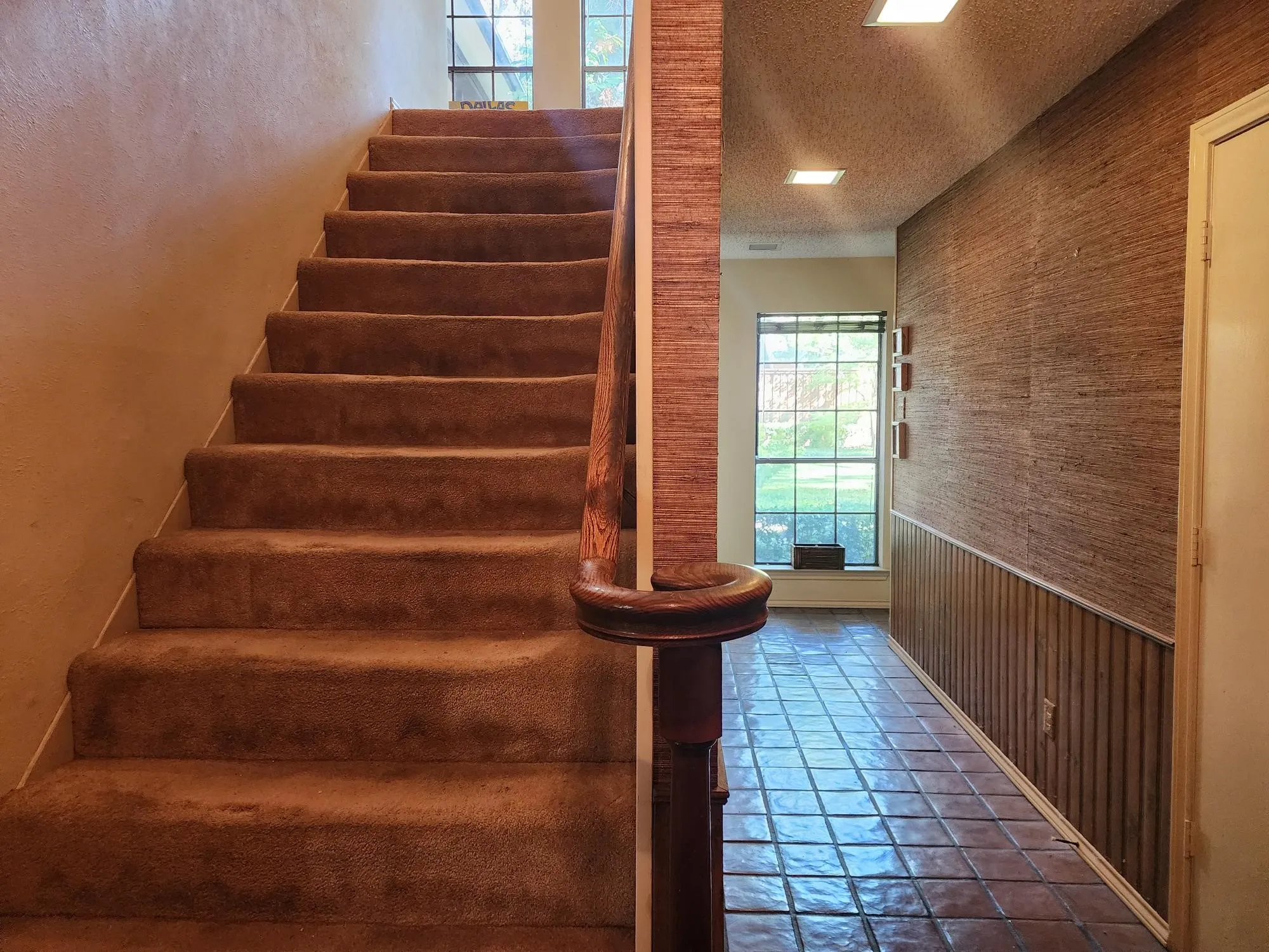 Single Family Residence For Sale in Dallas County , 6510 Covecreek Place, Dallas, Texas 75240, 4 Bedroom, 4 Bathroom, 2 Garage spaces, 3,325 Sqft, built in 1979, mls#21411228, Real Estate Agent in Dallas, Homes For Sale in Dallas county, Homes For Sale in Dallas, Realtor in Dallas Texas, Real Estate Brokerage Independent Realty Texas, Luminita Cordes Realtor