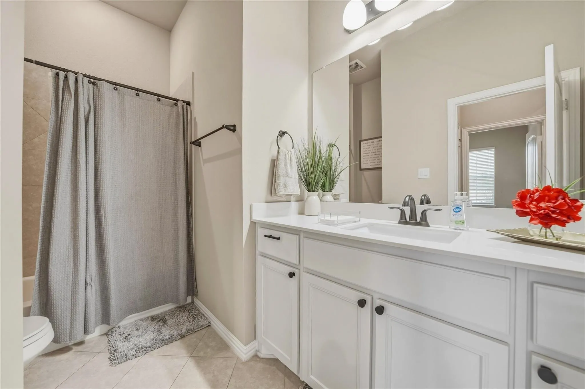 Single Family Residence For Sale in Parker County , 1516 Somerset Lane, Weatherford, Texas 76087, 5 Bedroom, 4 Bathroom, 2 Garage spaces, 3,083 Sqft, built in 2022, mls#21412320, Real Estate Agent in Weatherford, Homes For Sale in Parker county, Homes For Sale in Weatherford, Realtor in Weatherford Texas, Real Estate Brokerage Independent Realty Texas, Luminita Cordes Realtor