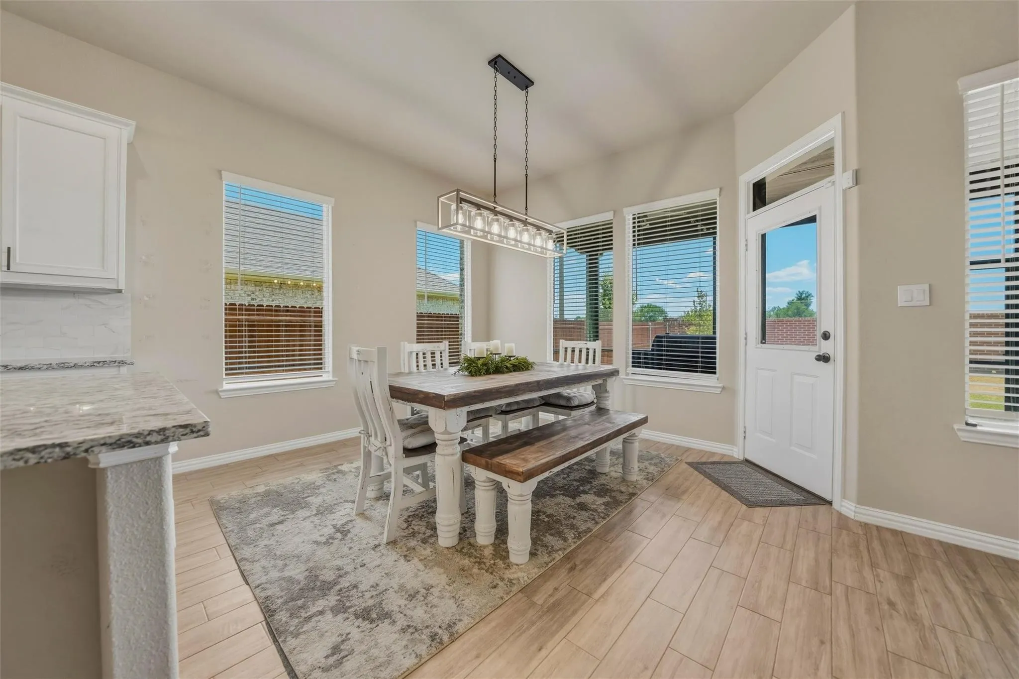 Single Family Residence For Sale in Parker County , 1516 Somerset Lane, Weatherford, Texas 76087, 5 Bedroom, 4 Bathroom, 2 Garage spaces, 3,083 Sqft, built in 2022, mls#21412320, Real Estate Agent in Weatherford, Homes For Sale in Parker county, Homes For Sale in Weatherford, Realtor in Weatherford Texas, Real Estate Brokerage Independent Realty Texas, Luminita Cordes Realtor