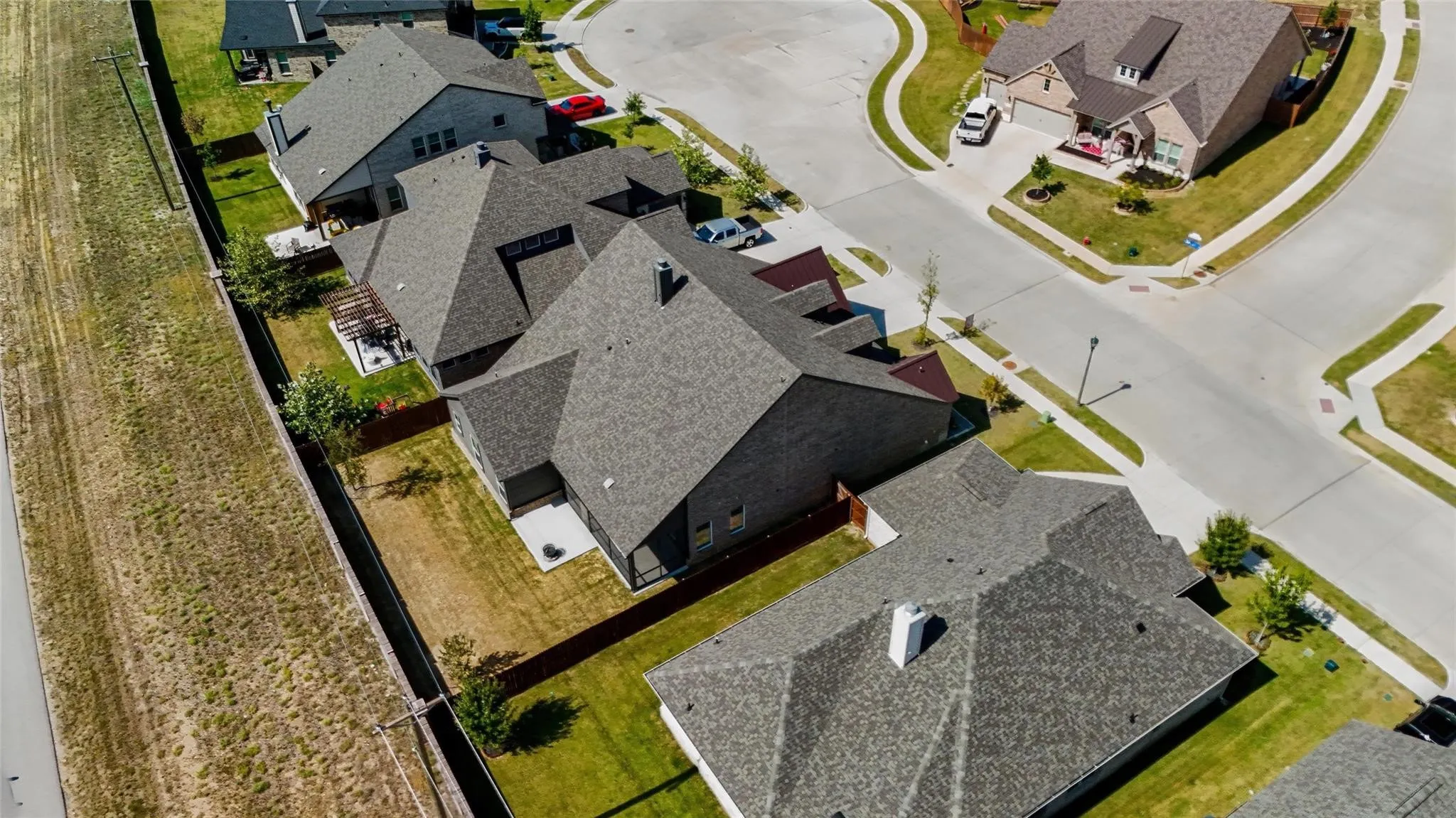 Single Family Residence For Sale in Parker County , 1516 Somerset Lane, Weatherford, Texas 76087, 5 Bedroom, 4 Bathroom, 2 Garage spaces, 3,083 Sqft, built in 2022, mls#21412320, Real Estate Agent in Weatherford, Homes For Sale in Parker county, Homes For Sale in Weatherford, Realtor in Weatherford Texas, Real Estate Brokerage Independent Realty Texas, Luminita Cordes Realtor