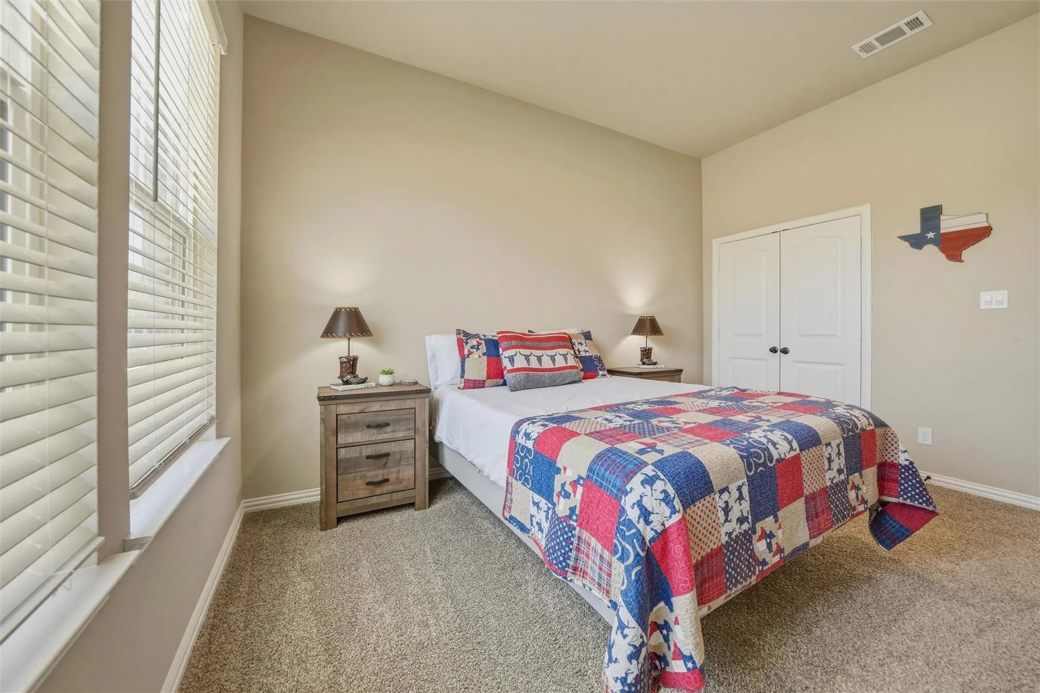 Single Family Residence For Sale in Parker County , 1516 Somerset Lane, Weatherford, Texas 76087, 5 Bedroom, 4 Bathroom, 2 Garage spaces, 3,083 Sqft, built in 2022, mls#21412320, Real Estate Agent in Weatherford, Homes For Sale in Parker county, Homes For Sale in Weatherford, Realtor in Weatherford Texas, Real Estate Brokerage Independent Realty Texas, Luminita Cordes Realtor