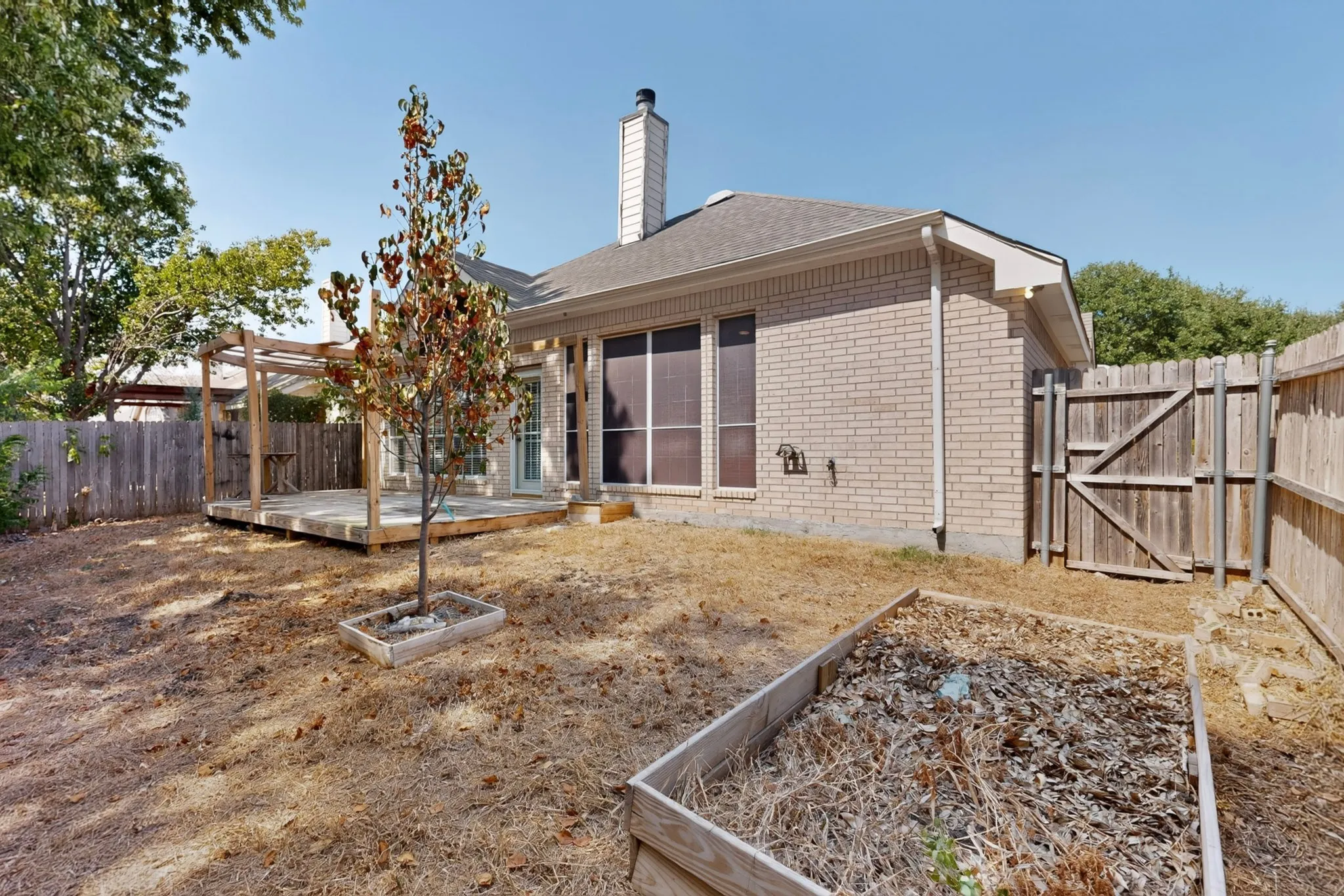 Single Family Residence For Sale in Tarrant County , 4617 Belladonna Drive, Fort Worth, Texas 76123, 3 Bedroom, 3 Bathroom, 2 Garage spaces, 2,111 Sqft, built in 1999, mls#21379655, Real Estate Agent in Fort Worth, Homes For Sale in Tarrant county, Homes For Sale in Fort Worth, Realtor in Fort Worth Texas, Real Estate Brokerage Independent Realty Texas, Luminita Cordes Realtor
