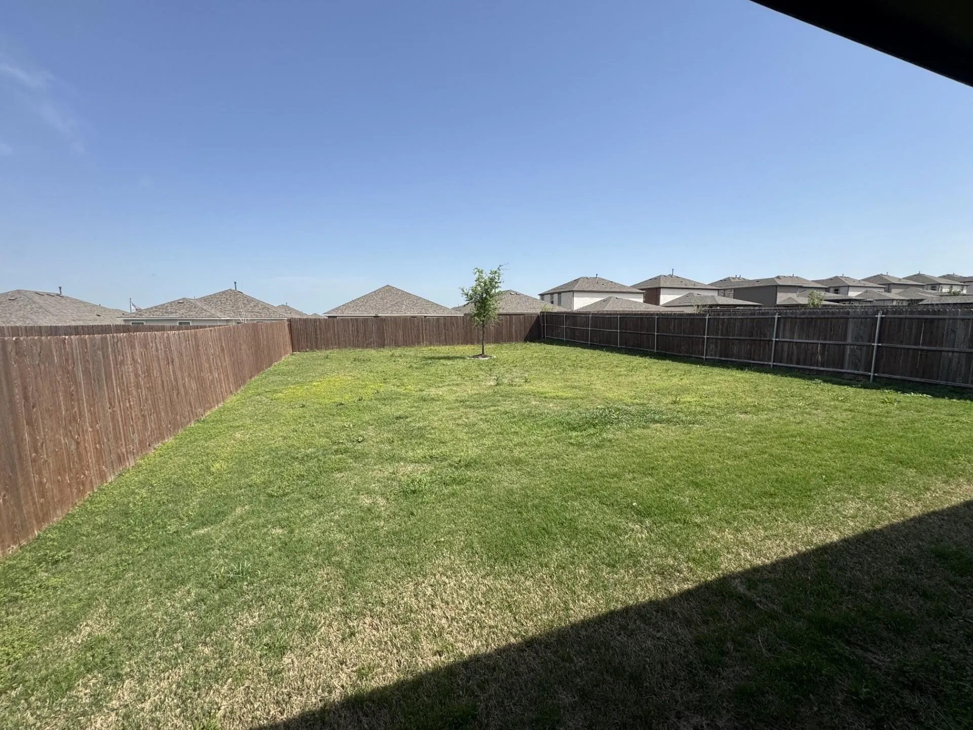 Single Family Residence For Rent in Denton County , 929 Alton Drive, Aubrey, Texas 76227, 4 Bedroom, 2 Bathroom, 2 Garage spaces, 1,567 Sqft, built in 2019, mls#21412311, Real Estate Agent in Aubrey, Homes For Rent in Denton county, Homes For Rent in Aubrey, Realtor in Aubrey Texas, Real Estate Brokerage Independent Realty Texas, Luminita Cordes Realtor