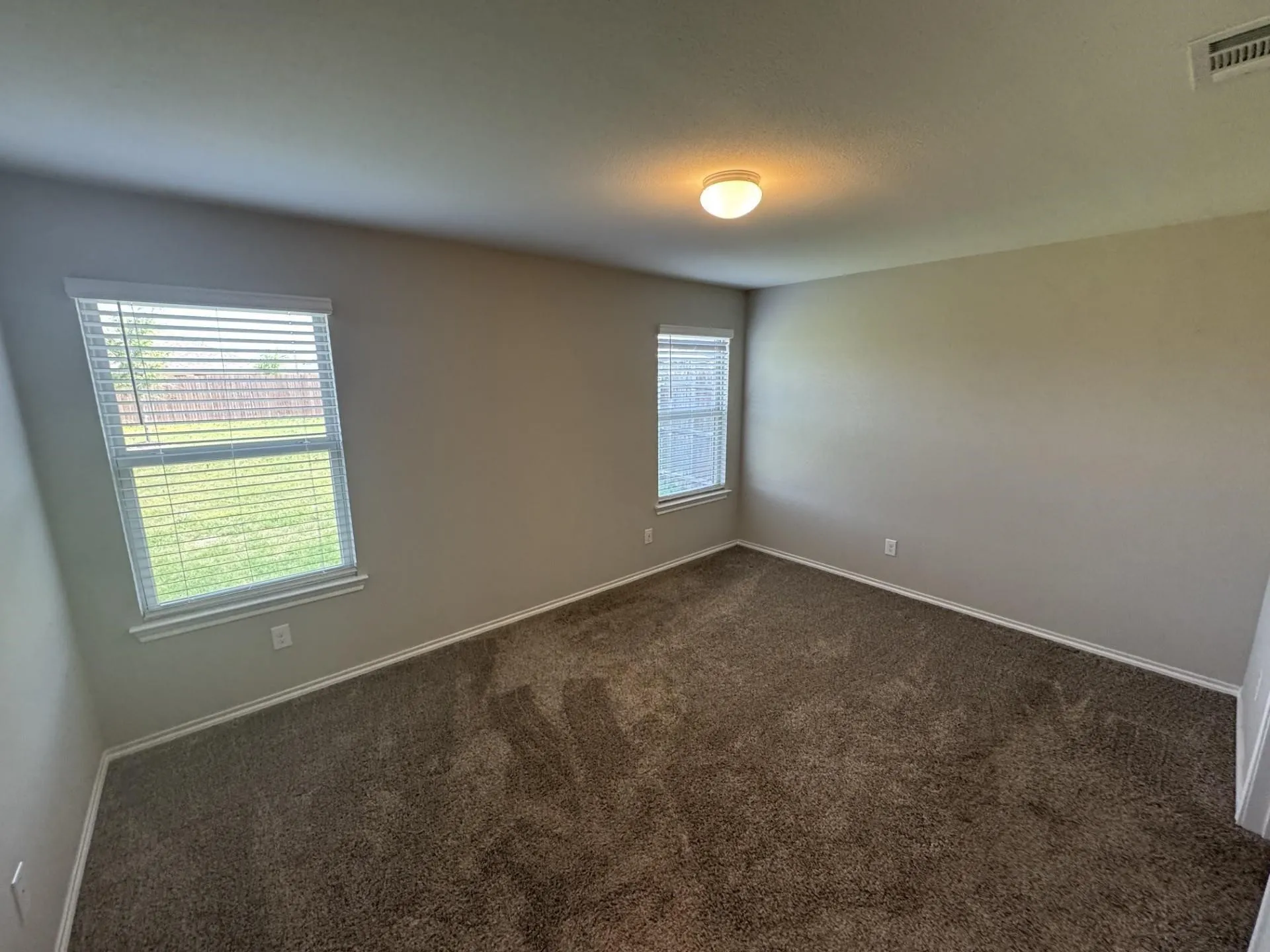 Single Family Residence For Rent in Denton County , 929 Alton Drive, Aubrey, Texas 76227, 4 Bedroom, 2 Bathroom, 2 Garage spaces, 1,567 Sqft, built in 2019, mls#21412311, Real Estate Agent in Aubrey, Homes For Rent in Denton county, Homes For Rent in Aubrey, Realtor in Aubrey Texas, Real Estate Brokerage Independent Realty Texas, Luminita Cordes Realtor