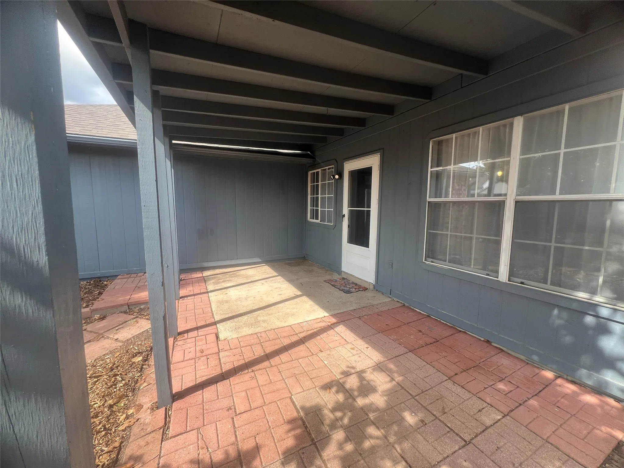 Single Family Residence For Sale in Denton County , 4125 Gardner Drive, The Colony, Texas 75056, 3 Bedroom, 2 Bathroom, 2 Garage spaces, 1,570 Sqft, built in 1987, mls#21411534, Real Estate Agent in The Colony, Homes For Sale in Denton county, Homes For Sale in The Colony, Realtor in The Colony Texas, Real Estate Brokerage Independent Realty Texas, Luminita Cordes Realtor