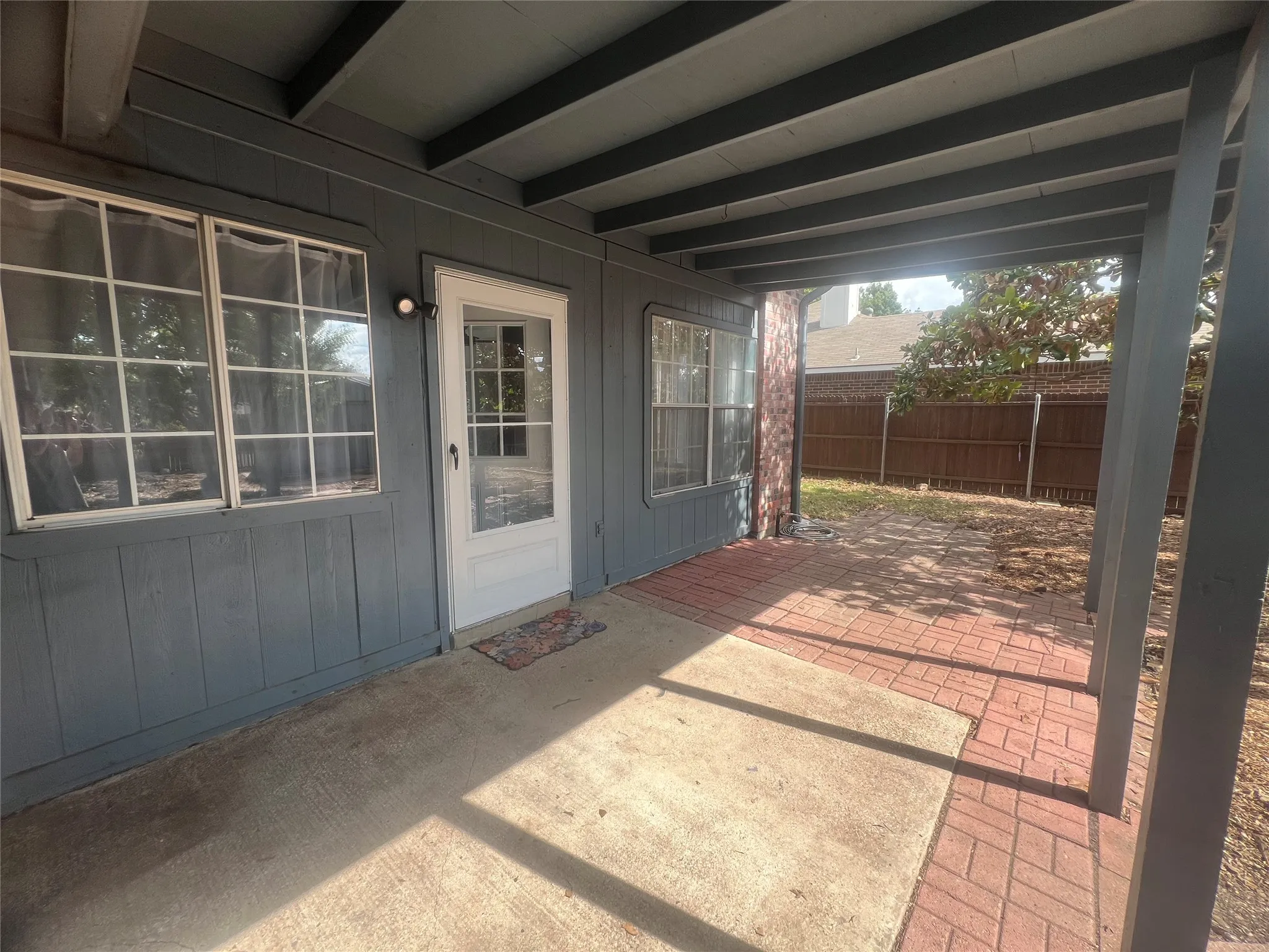 Single Family Residence For Sale in Denton County , 4125 Gardner Drive, The Colony, Texas 75056, 3 Bedroom, 2 Bathroom, 2 Garage spaces, 1,570 Sqft, built in 1987, mls#21411534, Real Estate Agent in The Colony, Homes For Sale in Denton county, Homes For Sale in The Colony, Realtor in The Colony Texas, Real Estate Brokerage Independent Realty Texas, Luminita Cordes Realtor