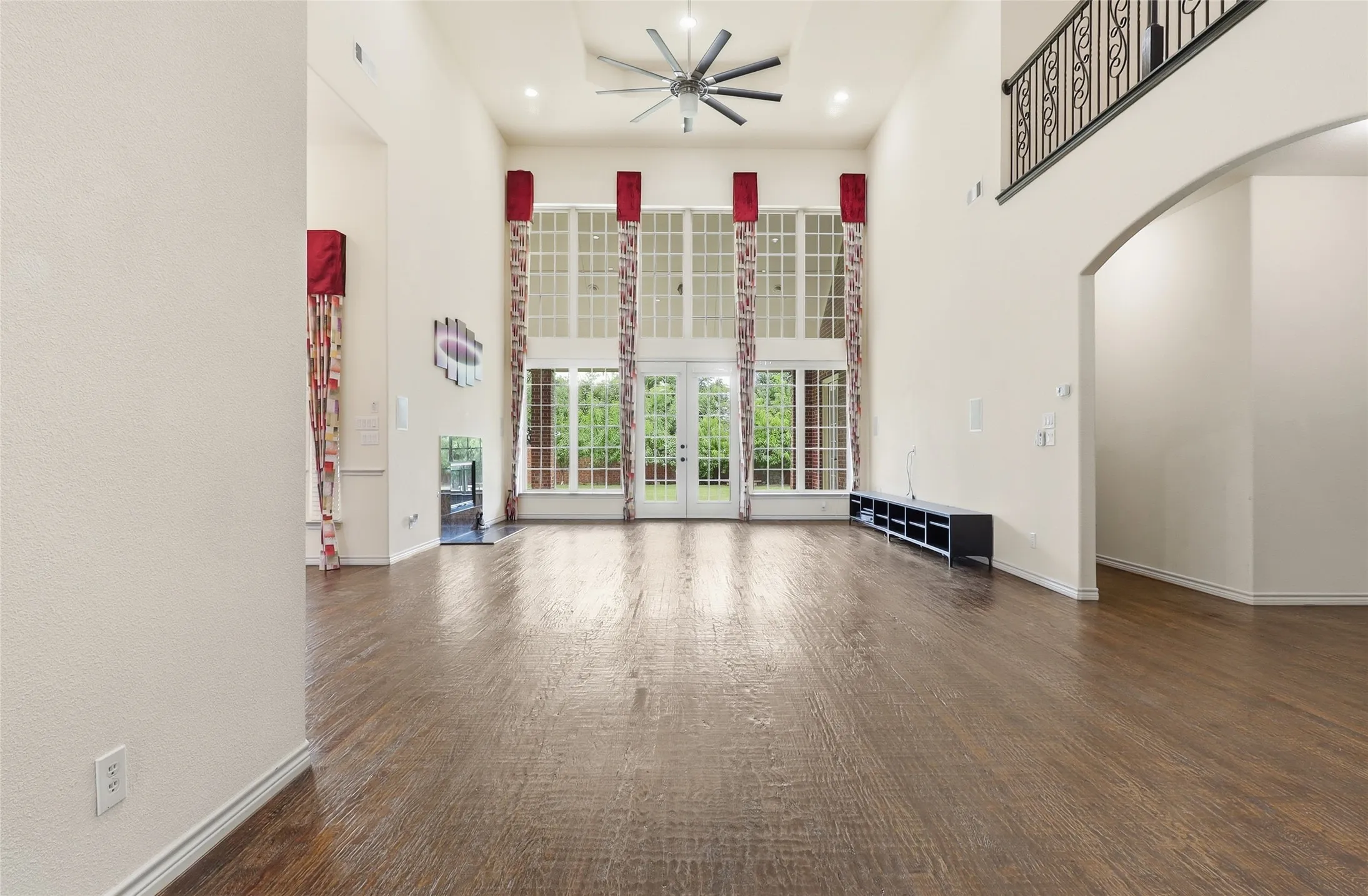 Single Family Residence For Rent in Collin County , 14785 Palm Desert Lane, Frisco, Texas 75035, 6 Bedroom, 4 Bathroom, 3 Garage spaces, 5,000 Sqft, built in 2012, mls#21412377, Real Estate Agent in Frisco, Homes For Rent in Collin county, Homes For Rent in Frisco, Realtor in Frisco Texas, Real Estate Brokerage Independent Realty Texas, Luminita Cordes Realtor