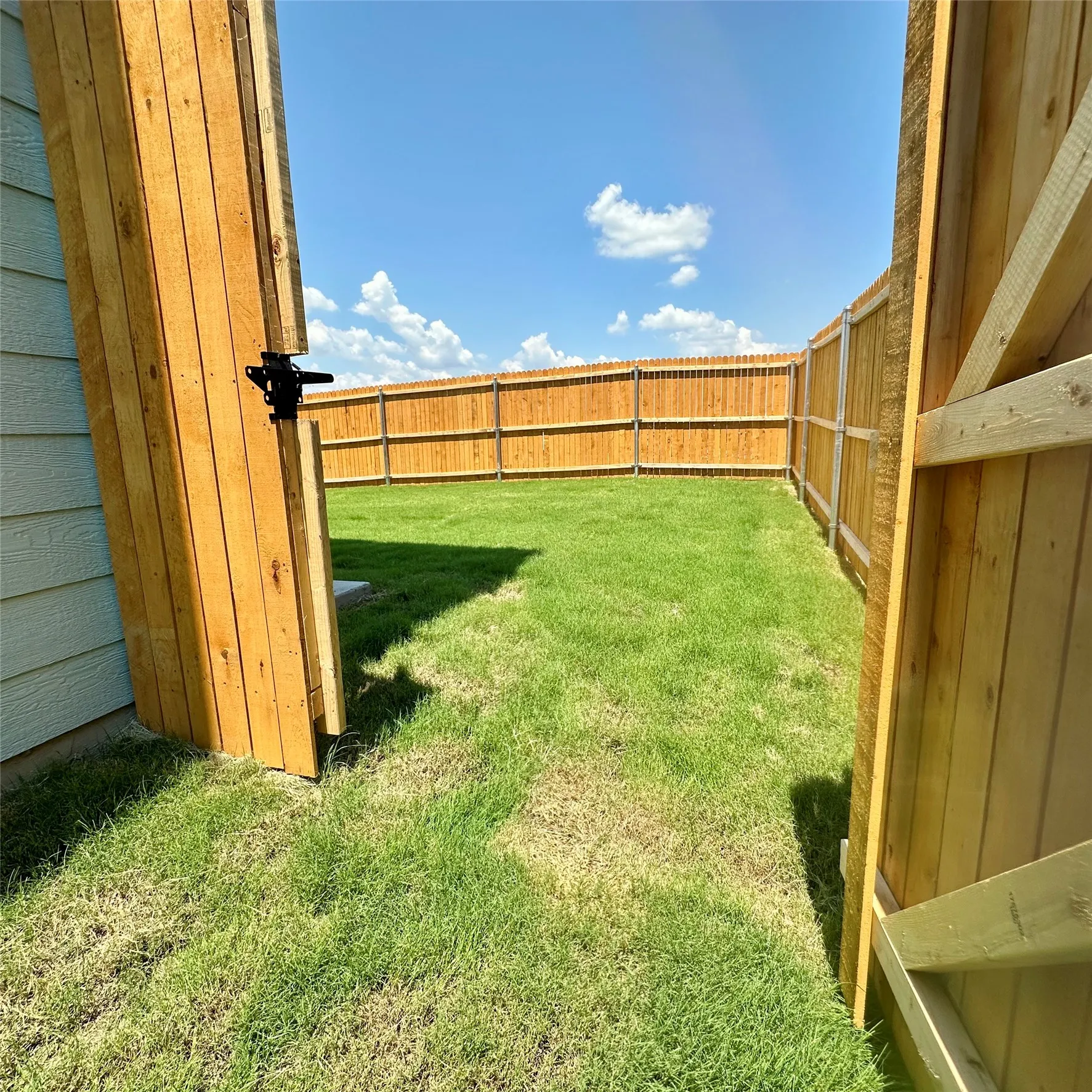 Single Family Residence For Rent in Collin County , 812 Sandhill Crane Ln, Princeton, Texas 75407, 3 Bedroom, 3 Bathroom, 1 Garage spaces, 1,198 Sqft, built in 2025, mls#21412286, Real Estate Agent in Princeton, Homes For Rent in Collin county, Homes For Rent in Princeton, Realtor in Princeton Texas, Real Estate Brokerage Independent Realty Texas, Luminita Cordes Realtor