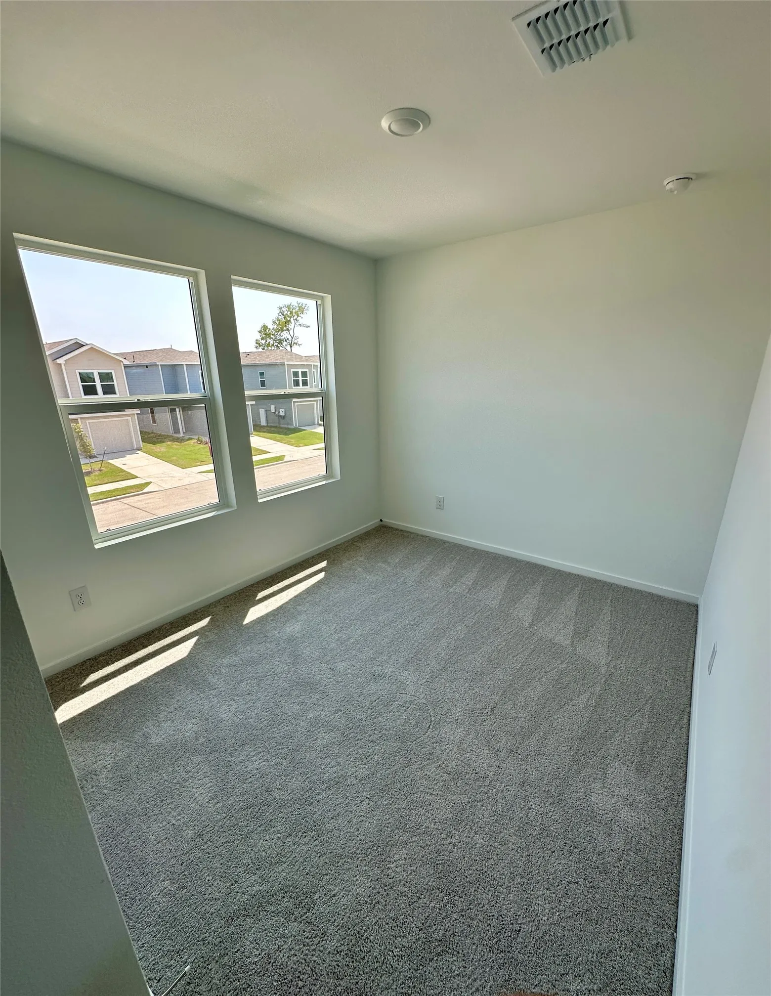 Single Family Residence For Rent in Collin County , 812 Sandhill Crane Ln, Princeton, Texas 75407, 3 Bedroom, 3 Bathroom, 1 Garage spaces, 1,198 Sqft, built in 2025, mls#21412286, Real Estate Agent in Princeton, Homes For Rent in Collin county, Homes For Rent in Princeton, Realtor in Princeton Texas, Real Estate Brokerage Independent Realty Texas, Luminita Cordes Realtor