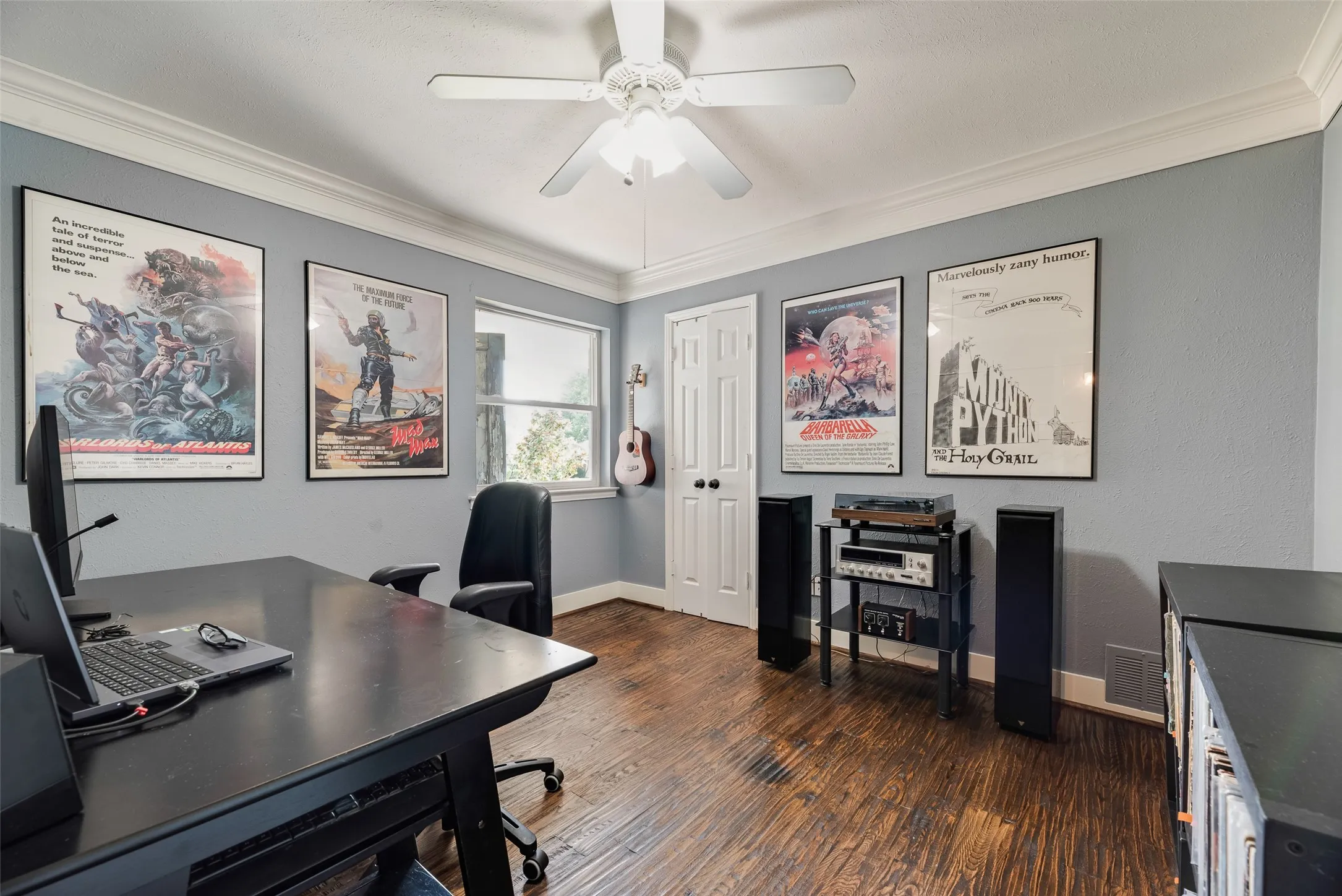 Single Family Residence For Sale in Collin County , 416 High Brook Drive, Richardson, Texas 75080, 4 Bedroom, 3 Bathroom, 2 Garage spaces, 2,334 Sqft, built in 1969, mls#21411285, Real Estate Agent in Richardson, Homes For Sale in Collin county, Homes For Sale in Richardson, Realtor in Richardson Texas, Real Estate Brokerage Independent Realty Texas, Luminita Cordes Realtor