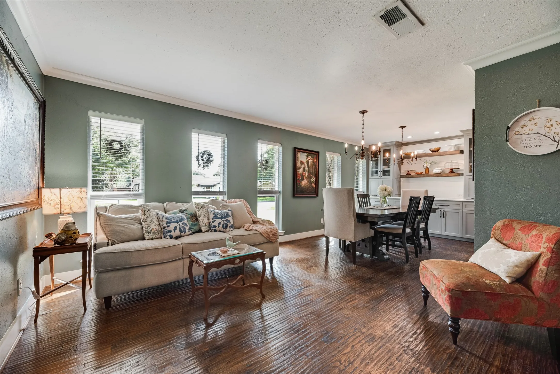 Single Family Residence For Sale in Collin County , 416 High Brook Drive, Richardson, Texas 75080, 4 Bedroom, 3 Bathroom, 2 Garage spaces, 2,334 Sqft, built in 1969, mls#21411285, Real Estate Agent in Richardson, Homes For Sale in Collin county, Homes For Sale in Richardson, Realtor in Richardson Texas, Real Estate Brokerage Independent Realty Texas, Luminita Cordes Realtor
