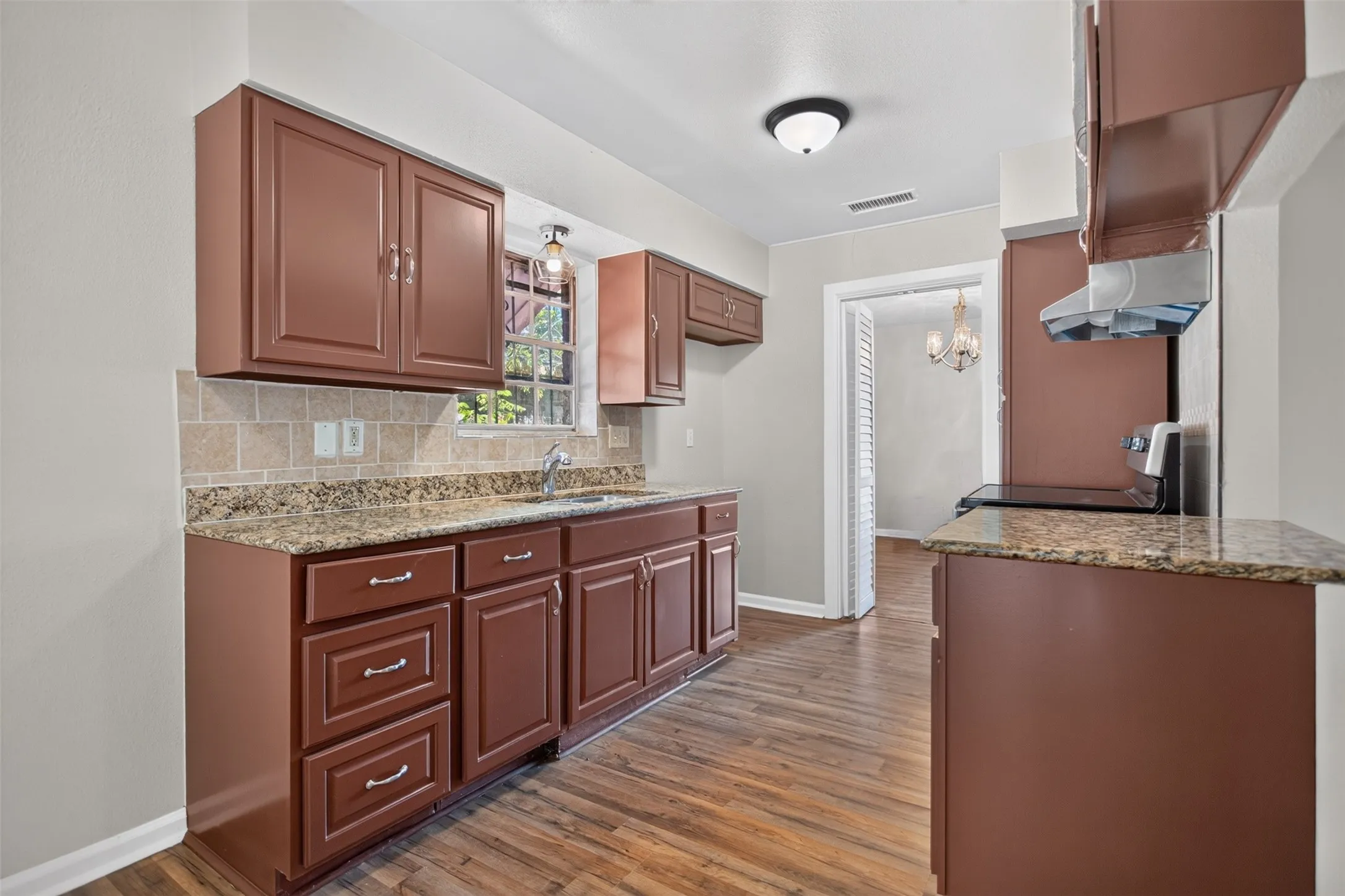 Single Family Residence For Sale in Dallas County , 9610 Jennie Lee Lane, Dallas, Texas 75227, 4 Bedroom, 3 Bathroom, Garage spaces, 3,200 Sqft, built in 1966, mls#21411329, Real Estate Agent in Dallas, Homes For Sale in Dallas county, Homes For Sale in Dallas, Realtor in Dallas Texas, Real Estate Brokerage Independent Realty Texas, Luminita Cordes Realtor