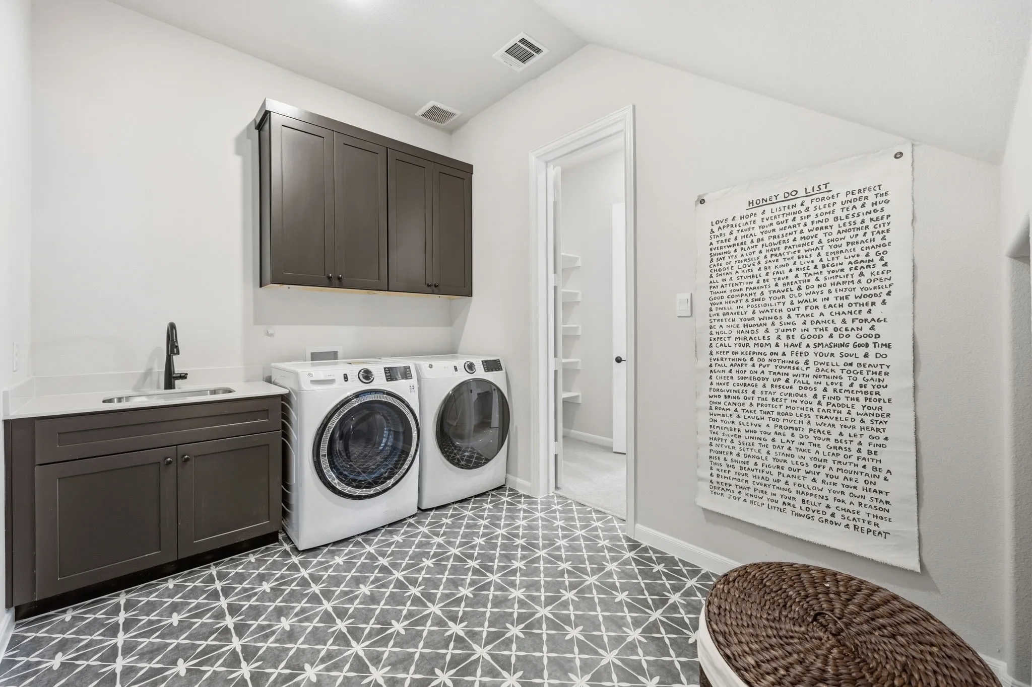 Single Family Residence For Sale in Collin County , 2632 Valley Creek Trail, Mc Kinney, Texas 75072, 5 Bedroom, 4 Bathroom, 3 Garage spaces, 3,445 Sqft, built in 2027, mls#21412296, Real Estate Agent in Mc Kinney, Homes For Sale in Collin county, Homes For Sale in Mc Kinney, Realtor in Mc Kinney Texas, Real Estate Brokerage Independent Realty Texas, Luminita Cordes Realtor