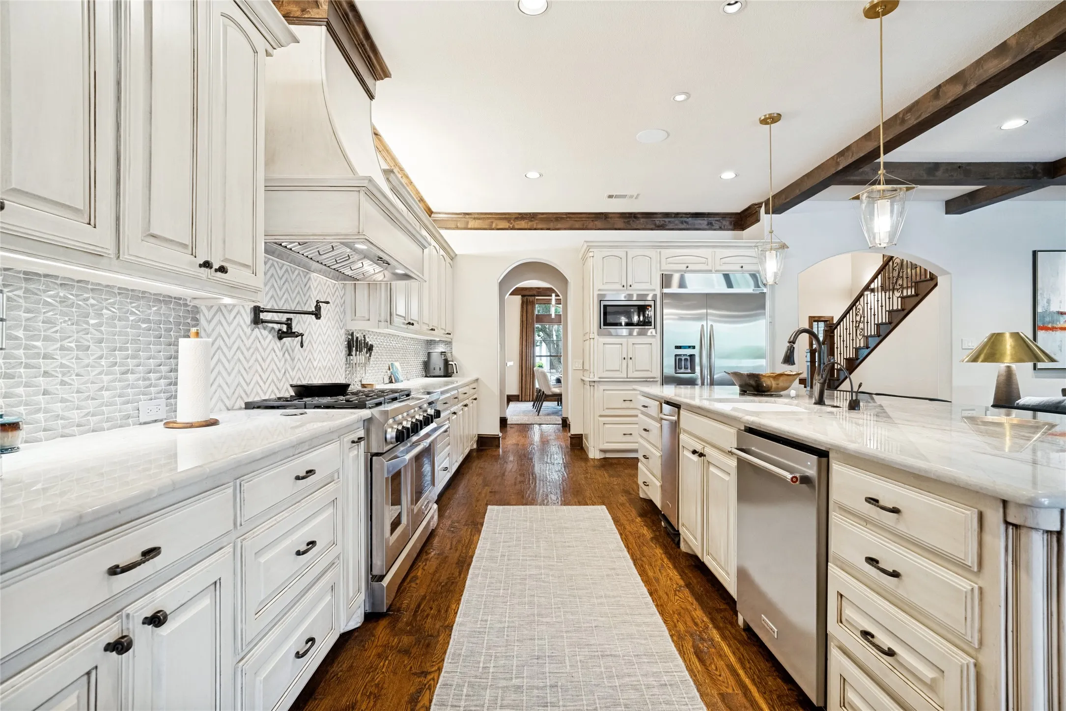 Single Family Residence For Sale in Tarrant County , 4663 Sidonia Court, Fort Worth, Texas 76126, 4 Bedroom, 4 Bathroom, 3 Garage spaces, 4,306 Sqft, built in 2012, mls#21412372, Real Estate Agent in Fort Worth, Homes For Sale in Tarrant county, Homes For Sale in Fort Worth, Realtor in Fort Worth Texas, Real Estate Brokerage Independent Realty Texas, Luminita Cordes Realtor