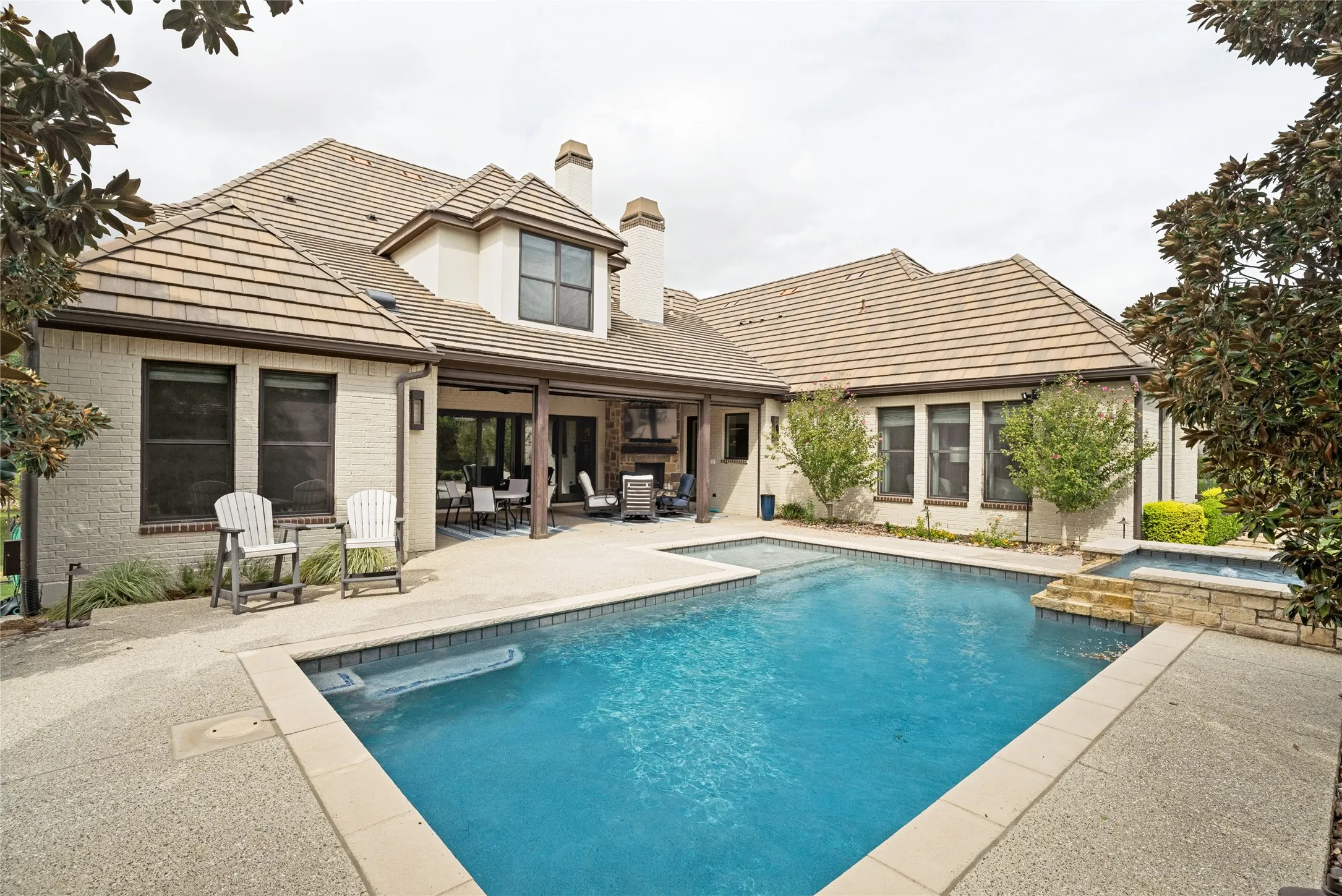 Single Family Residence For Sale in Tarrant County , 4663 Sidonia Court, Fort Worth, Texas 76126, 4 Bedroom, 4 Bathroom, 3 Garage spaces, 4,306 Sqft, built in 2012, mls#21412372, Real Estate Agent in Fort Worth, Homes For Sale in Tarrant county, Homes For Sale in Fort Worth, Realtor in Fort Worth Texas, Real Estate Brokerage Independent Realty Texas, Luminita Cordes Realtor