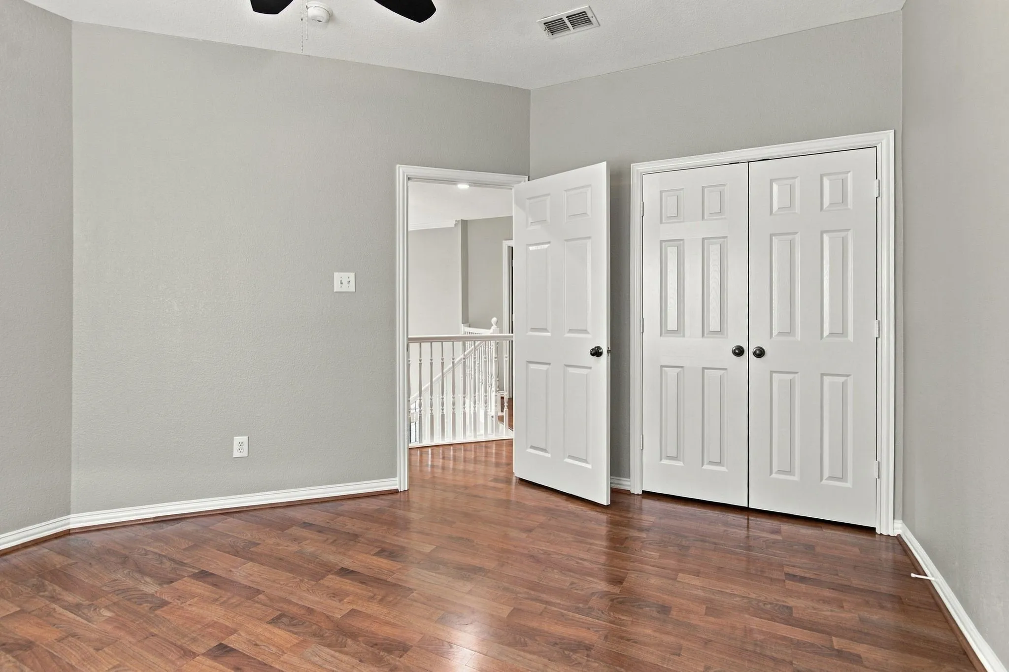 Single Family Residence For Sale in Denton County , 3101 Sheryl Drive, Flower Mound, Texas 75022, 4 Bedroom, 3 Bathroom, 2 Garage spaces, 2,856 Sqft, built in 2000, mls#21412336, Real Estate Agent in Flower Mound, Homes For Sale in Denton county, Homes For Sale in Flower Mound, Realtor in Flower Mound Texas, Real Estate Brokerage Independent Realty Texas, Luminita Cordes Realtor