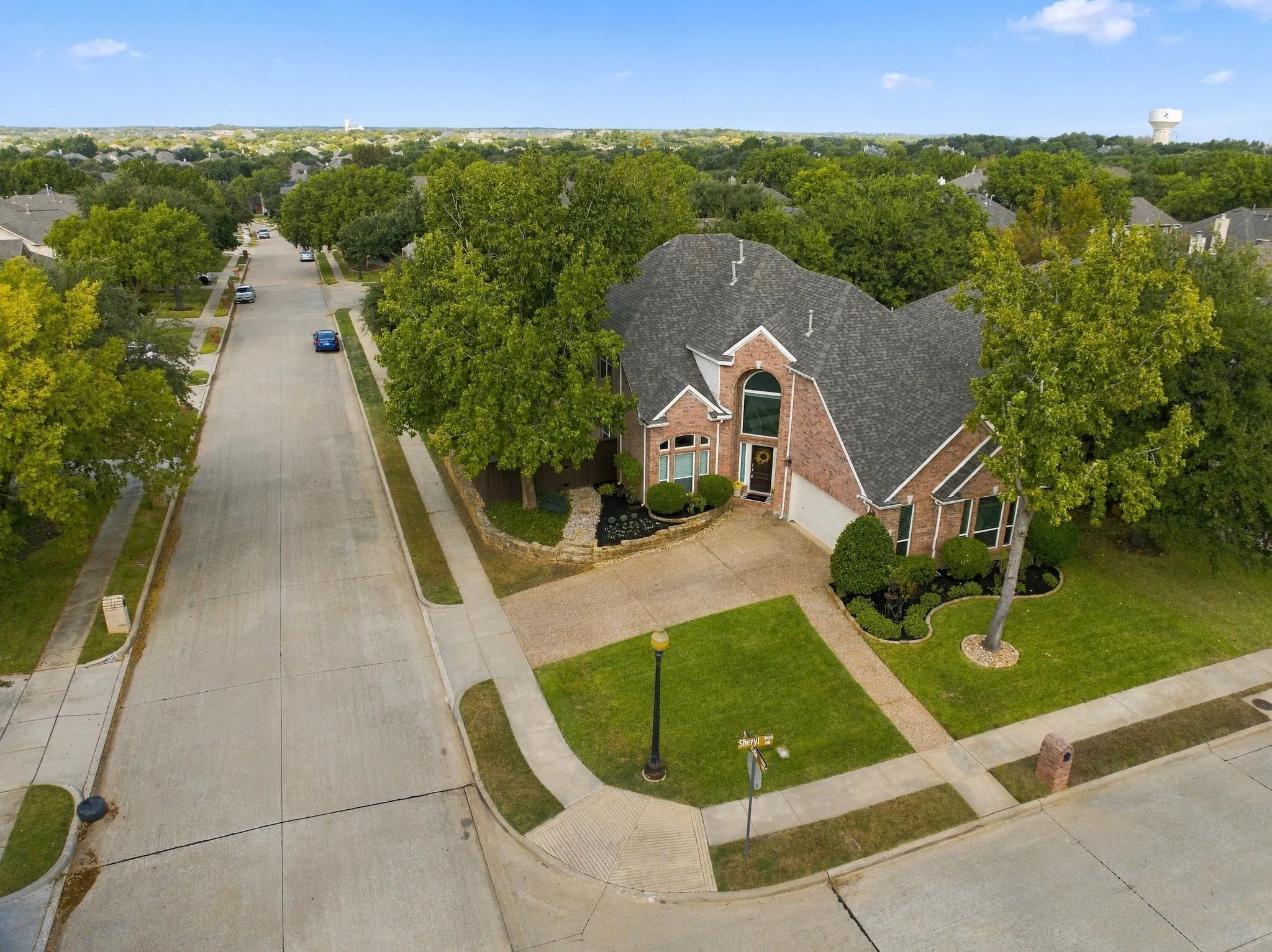 Single Family Residence For Sale in Denton County , 3101 Sheryl Drive, Flower Mound, Texas 75022, 4 Bedroom, 3 Bathroom, 2 Garage spaces, 2,856 Sqft, built in 2000, mls#21412336, Real Estate Agent in Flower Mound, Homes For Sale in Denton county, Homes For Sale in Flower Mound, Realtor in Flower Mound Texas, Real Estate Brokerage Independent Realty Texas, Luminita Cordes Realtor