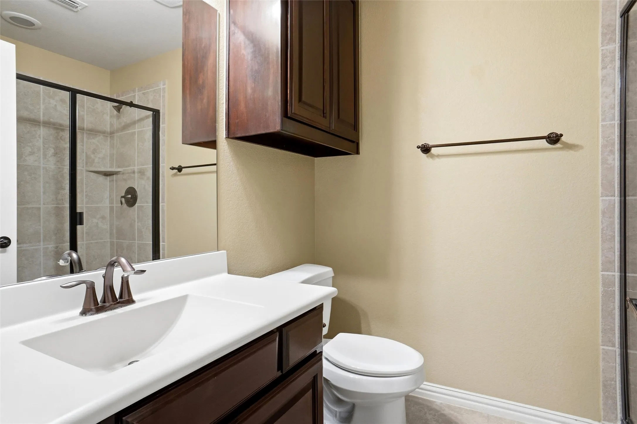 Single Family Residence For Sale in Dallas County , 8301 Rock Valley Drive, Rowlett, Texas 75089, 4 Bedroom, 3 Bathroom, 3 Garage spaces, 2,577 Sqft, built in 2012, mls#21410713, Real Estate Agent in Rowlett, Homes For Sale in Dallas county, Homes For Sale in Rowlett, Realtor in Rowlett Texas, Real Estate Brokerage Independent Realty Texas, Luminita Cordes Realtor