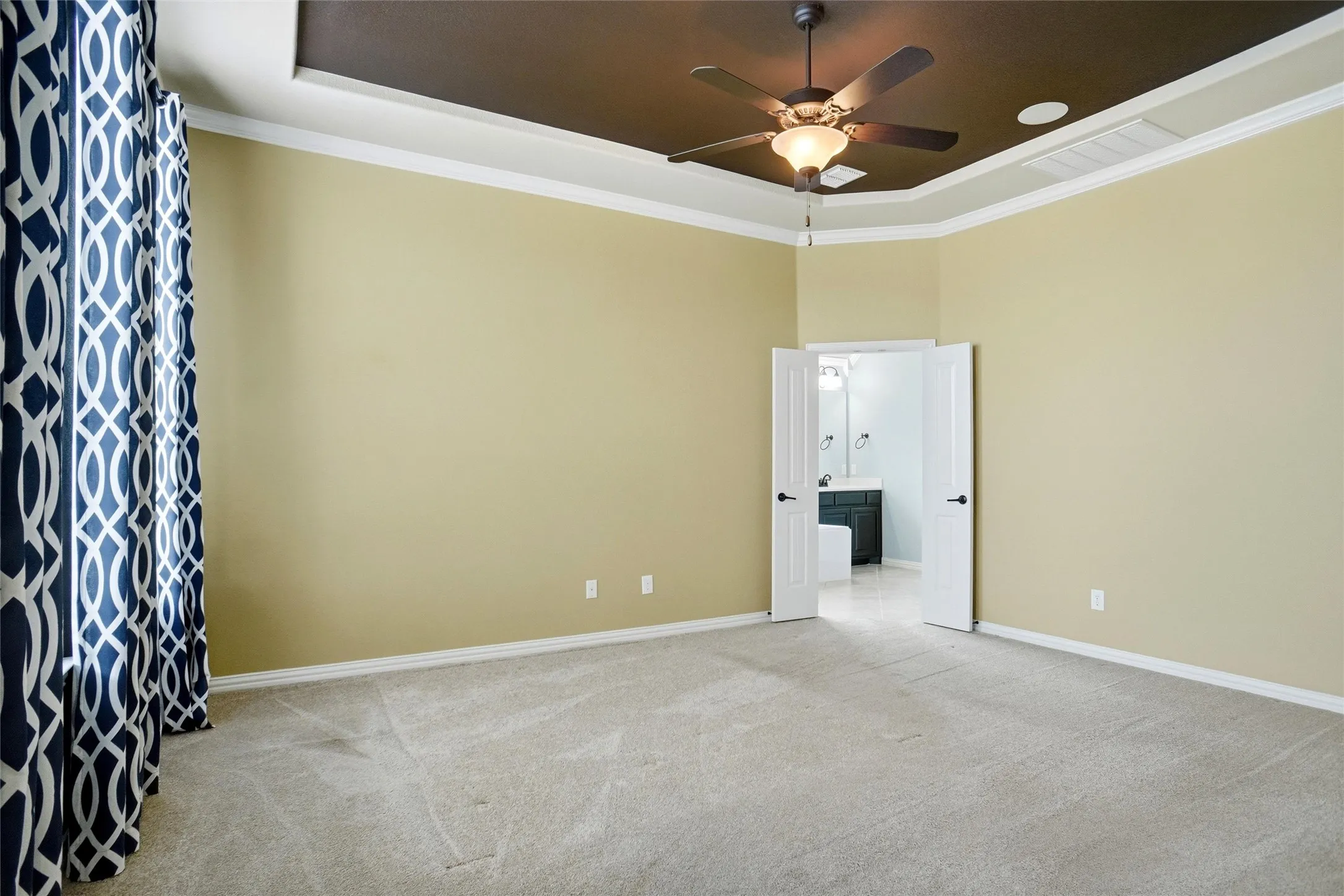Single Family Residence For Sale in Dallas County , 8301 Rock Valley Drive, Rowlett, Texas 75089, 4 Bedroom, 3 Bathroom, 3 Garage spaces, 2,577 Sqft, built in 2012, mls#21410713, Real Estate Agent in Rowlett, Homes For Sale in Dallas county, Homes For Sale in Rowlett, Realtor in Rowlett Texas, Real Estate Brokerage Independent Realty Texas, Luminita Cordes Realtor