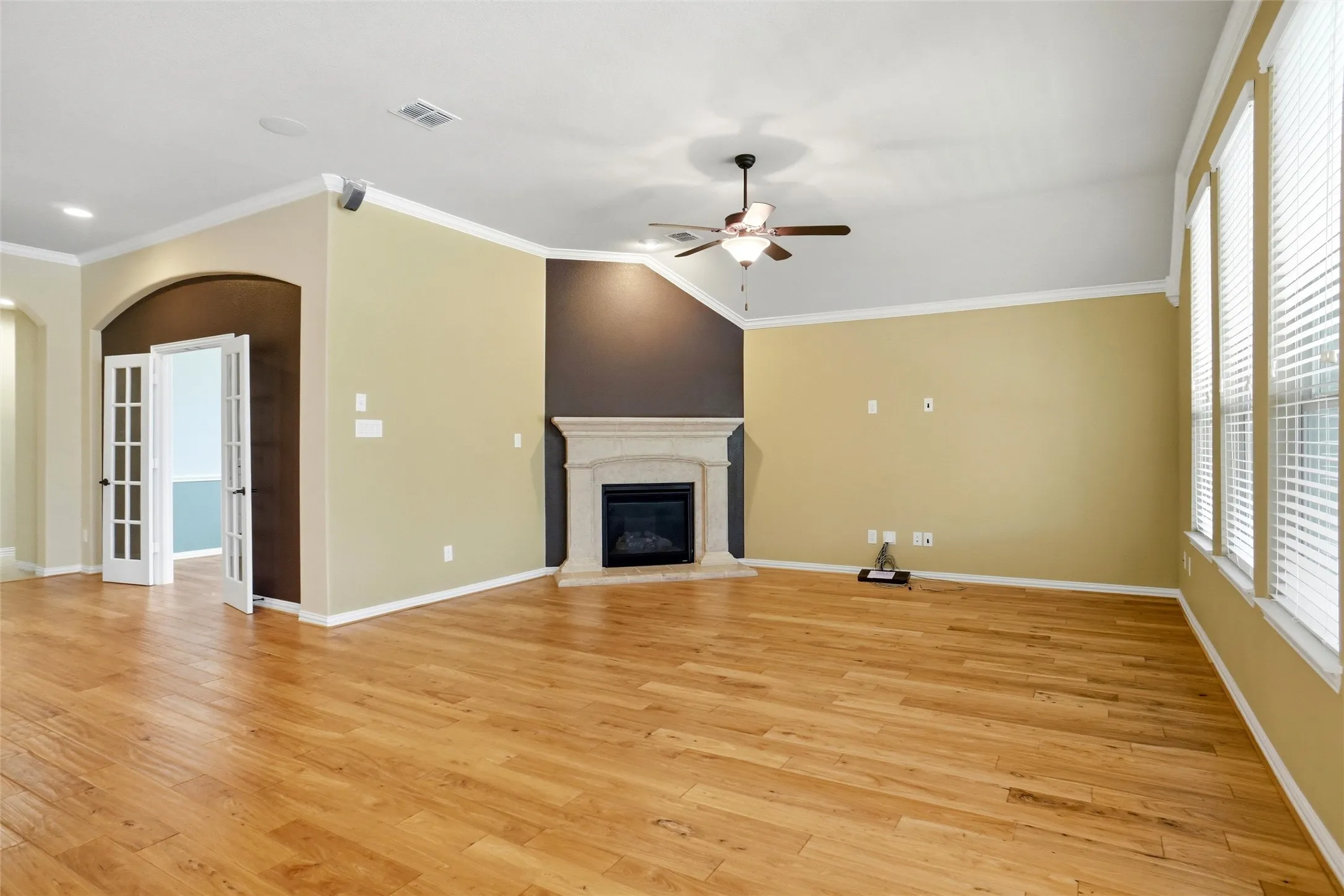 Single Family Residence For Sale in Dallas County , 8301 Rock Valley Drive, Rowlett, Texas 75089, 4 Bedroom, 3 Bathroom, 3 Garage spaces, 2,577 Sqft, built in 2012, mls#21410713, Real Estate Agent in Rowlett, Homes For Sale in Dallas county, Homes For Sale in Rowlett, Realtor in Rowlett Texas, Real Estate Brokerage Independent Realty Texas, Luminita Cordes Realtor