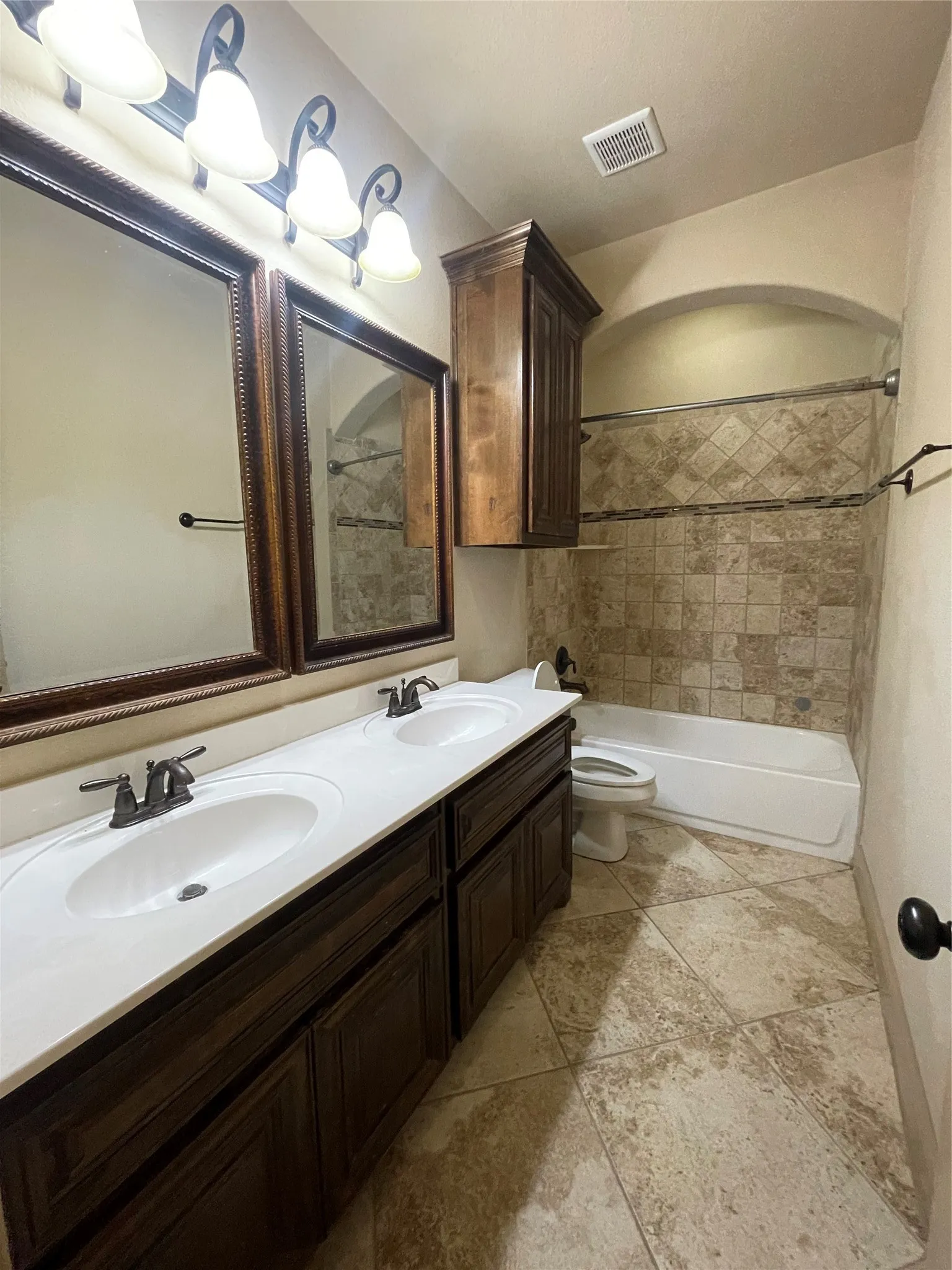Single Family Residence For Rent in Kaufman County , 3125 Granite Rock Trail, Forney, Texas 75126, 4 Bedroom, 2 Bathroom, 2 Garage spaces, 2,090 Sqft, built in 2015, mls#21412411, Real Estate Agent in Forney, Homes For Rent in Kaufman county, Homes For Rent in Forney, Realtor in Forney Texas, Real Estate Brokerage Independent Realty Texas, Luminita Cordes Realtor