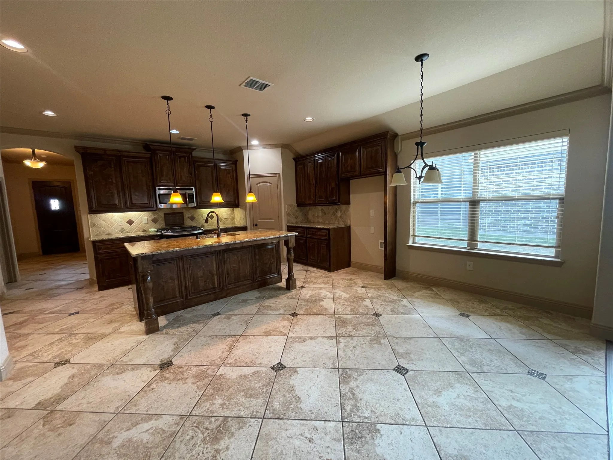Single Family Residence For Rent in Kaufman County , 3125 Granite Rock Trail, Forney, Texas 75126, 4 Bedroom, 2 Bathroom, 2 Garage spaces, 2,090 Sqft, built in 2015, mls#21412411, Real Estate Agent in Forney, Homes For Rent in Kaufman county, Homes For Rent in Forney, Realtor in Forney Texas, Real Estate Brokerage Independent Realty Texas, Luminita Cordes Realtor