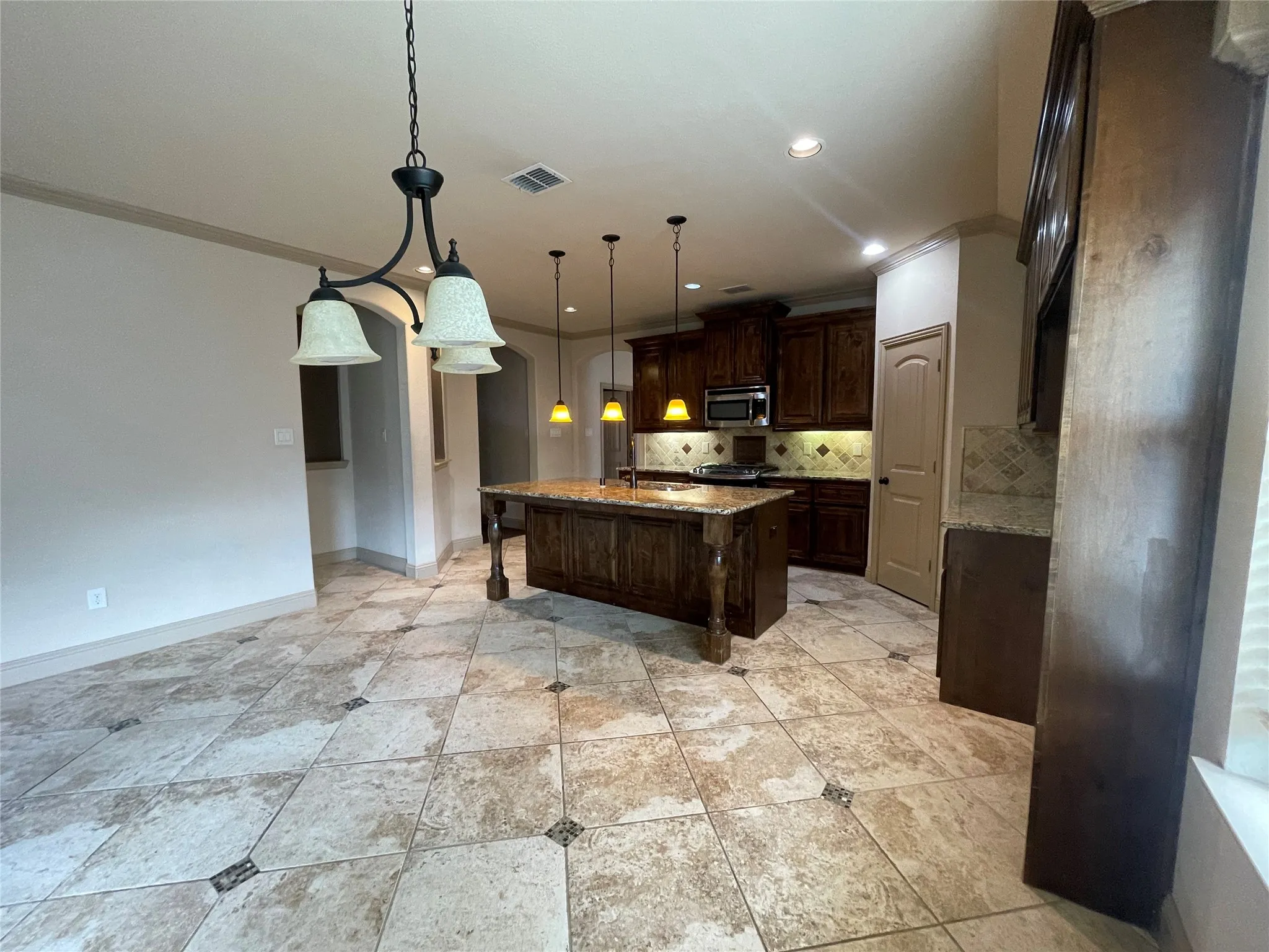 Single Family Residence For Rent in Kaufman County , 3125 Granite Rock Trail, Forney, Texas 75126, 4 Bedroom, 2 Bathroom, 2 Garage spaces, 2,090 Sqft, built in 2015, mls#21412411, Real Estate Agent in Forney, Homes For Rent in Kaufman county, Homes For Rent in Forney, Realtor in Forney Texas, Real Estate Brokerage Independent Realty Texas, Luminita Cordes Realtor