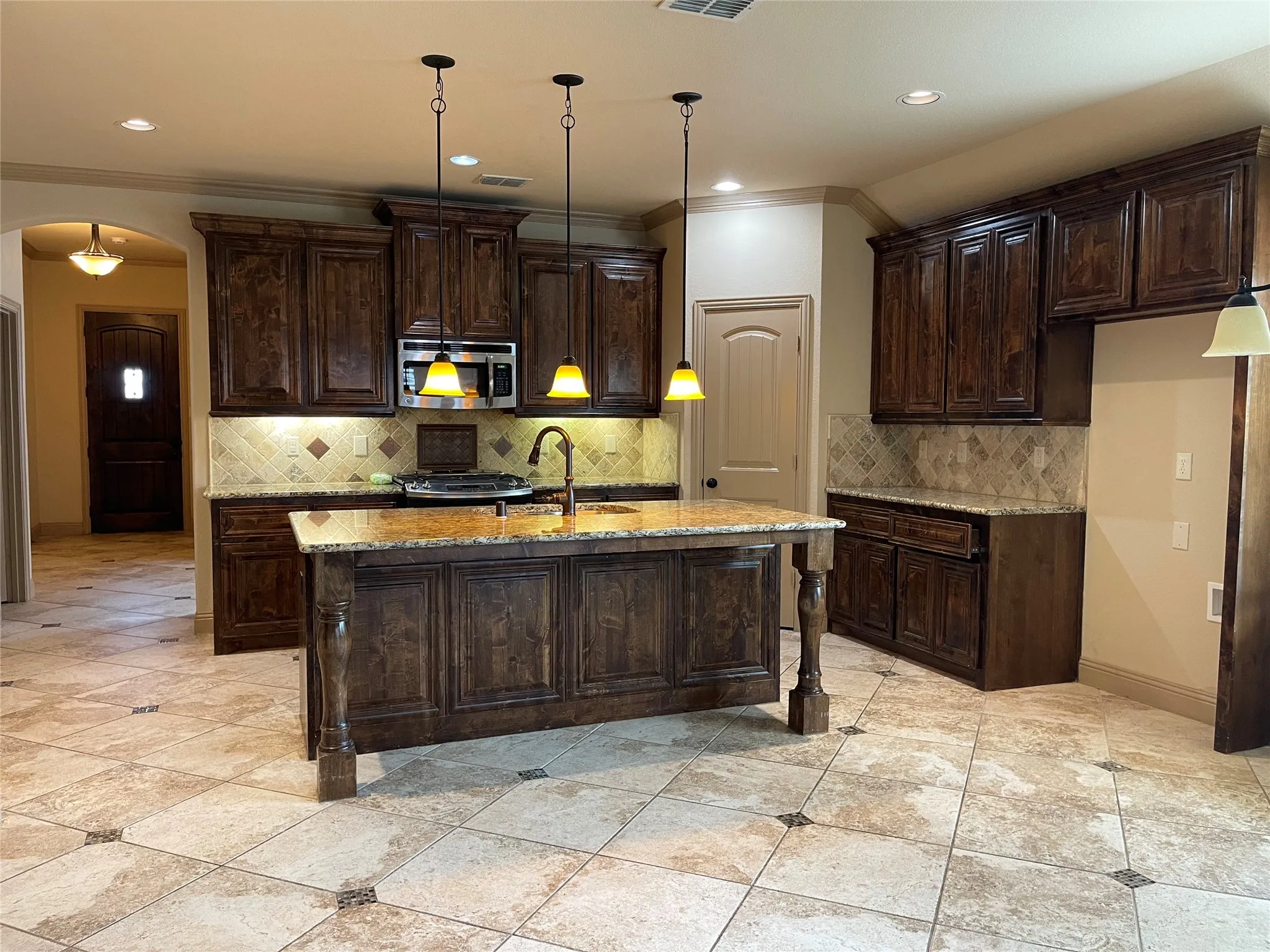 Single Family Residence For Rent in Kaufman County , 3125 Granite Rock Trail, Forney, Texas 75126, 4 Bedroom, 2 Bathroom, 2 Garage spaces, 2,090 Sqft, built in 2015, mls#21412411, Real Estate Agent in Forney, Homes For Rent in Kaufman county, Homes For Rent in Forney, Realtor in Forney Texas, Real Estate Brokerage Independent Realty Texas, Luminita Cordes Realtor