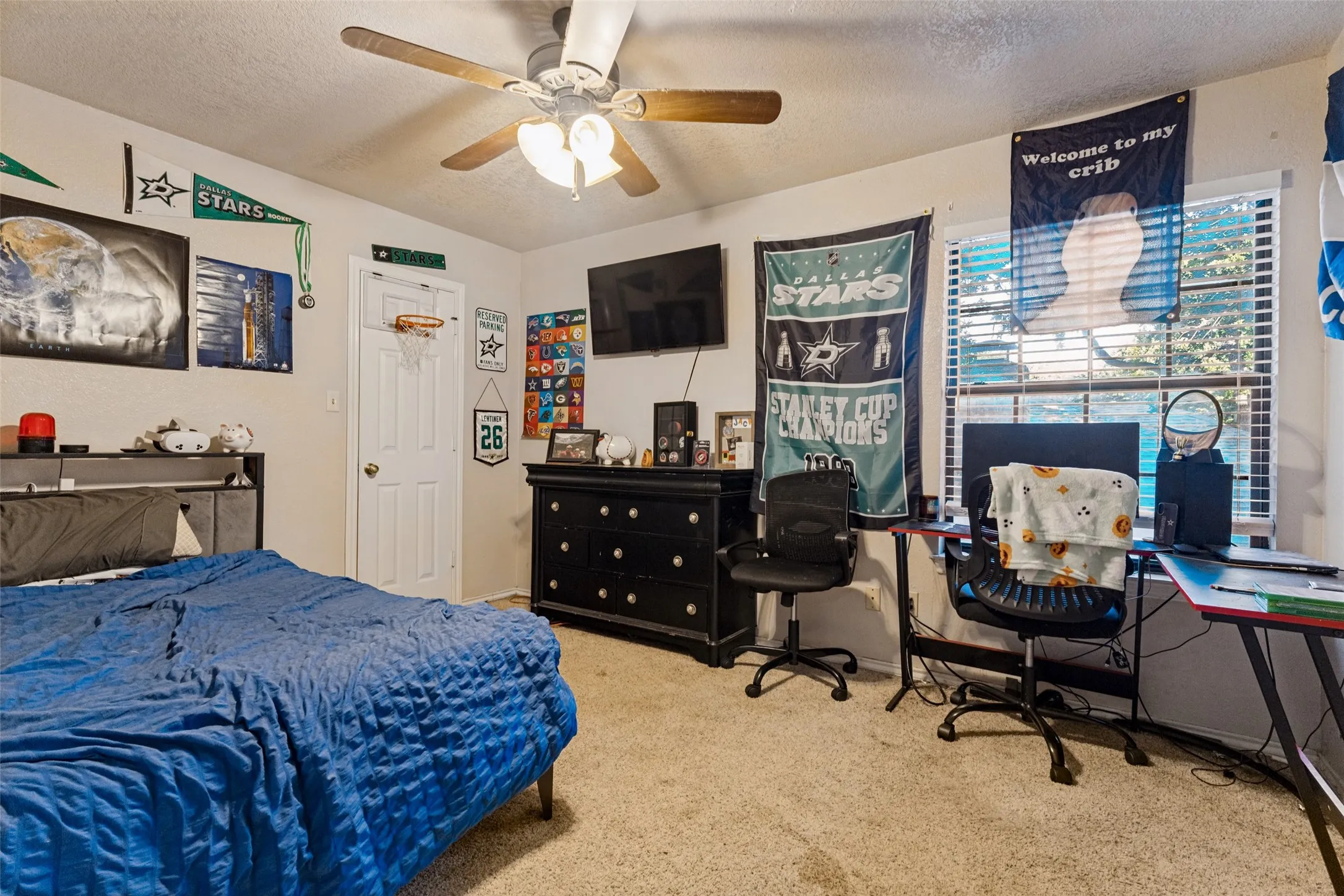 Single Family Residence For Sale in Tarrant County , 3403 Mckamy Oaks Trail, Arlington, Texas 76017, 4 Bedroom, 3 Bathroom, 2 Garage spaces, 2,661 Sqft, built in 1984, mls#21412406, Real Estate Agent in Arlington, Homes For Sale in Tarrant county, Homes For Sale in Arlington, Realtor in Arlington Texas, Real Estate Brokerage Independent Realty Texas, Luminita Cordes Realtor