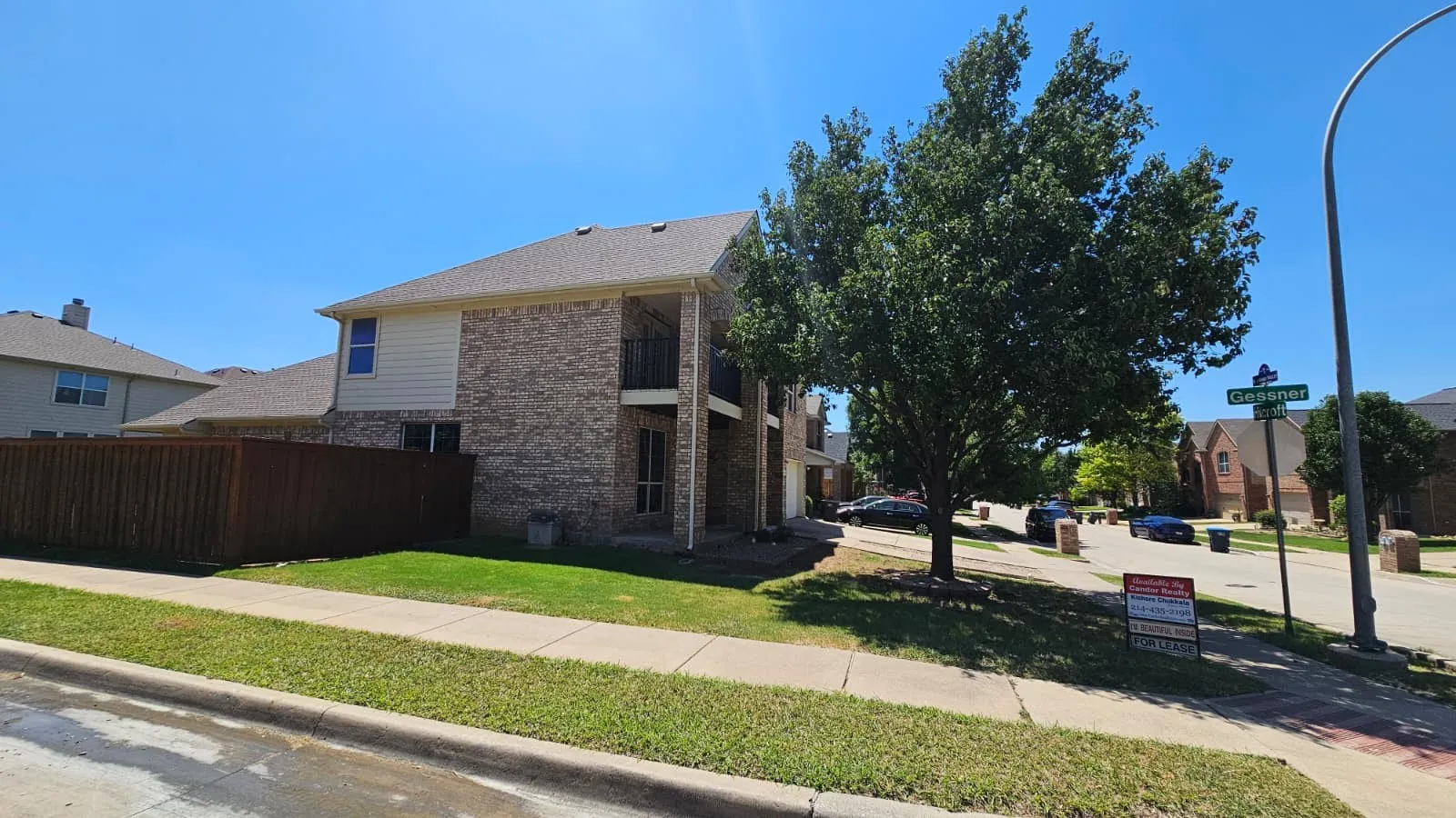 Single Family Residence For Rent in Tarrant County , 5236 Hilcroft Road, Fort Worth, Texas 76244, 4 Bedroom, 3 Bathroom, 2 Garage spaces, 2,846 Sqft, built in 2006, mls#21412463, Real Estate Agent in Fort Worth, Homes For Rent in Tarrant county, Homes For Rent in Fort Worth, Realtor in Fort Worth Texas, Real Estate Brokerage Independent Realty Texas, Luminita Cordes Realtor