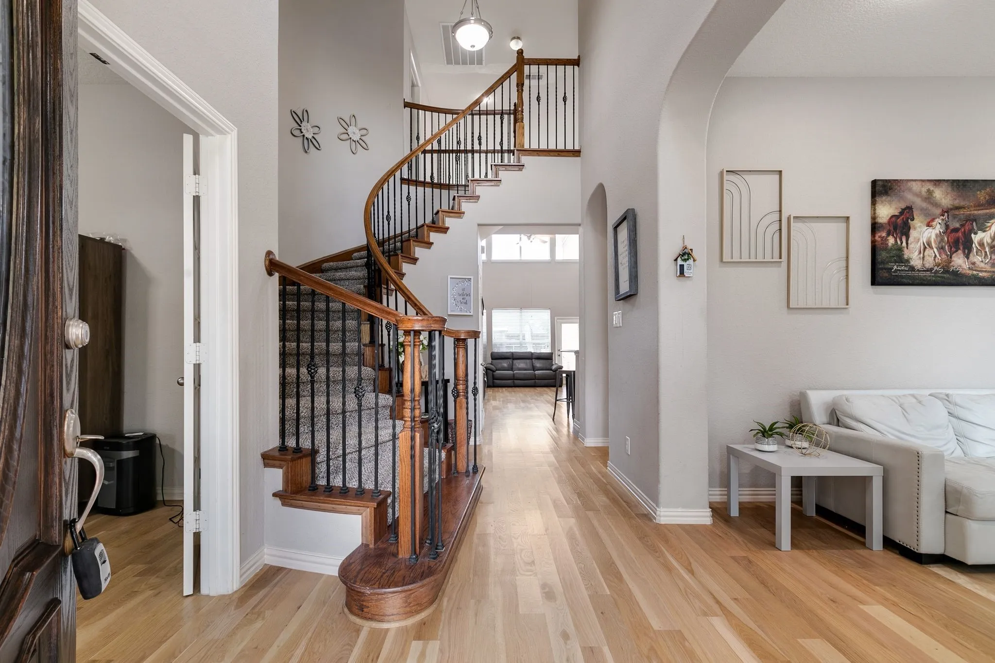 Single Family Residence For Rent in Denton County , 12415 Grayhawk Boulevard, Frisco, Texas 75033, 4 Bedroom, 4 Bathroom, 3 Garage spaces, 4,349 Sqft, built in 2006, mls#21394550, Real Estate Agent in Frisco, Homes For Rent in Denton county, Homes For Rent in Frisco, Realtor in Frisco Texas, Real Estate Brokerage Independent Realty Texas, Luminita Cordes Realtor