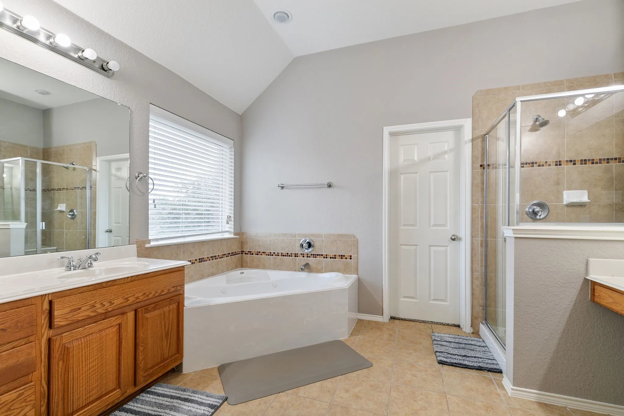 Single Family Residence For Rent in Denton County , 12415 Grayhawk Boulevard, Frisco, Texas 75033, 4 Bedroom, 4 Bathroom, 3 Garage spaces, 4,349 Sqft, built in 2006, mls#21394550, Real Estate Agent in Frisco, Homes For Rent in Denton county, Homes For Rent in Frisco, Realtor in Frisco Texas, Real Estate Brokerage Independent Realty Texas, Luminita Cordes Realtor