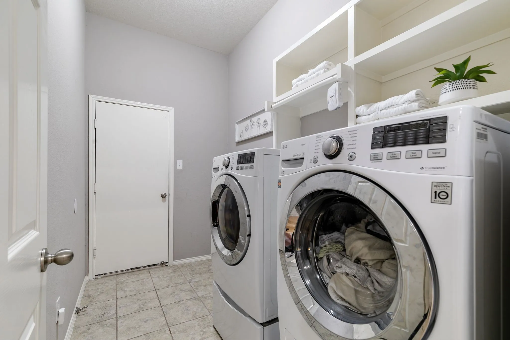 Single Family Residence For Rent in Denton County , 12415 Grayhawk Boulevard, Frisco, Texas 75033, 4 Bedroom, 4 Bathroom, 3 Garage spaces, 4,349 Sqft, built in 2006, mls#21394550, Real Estate Agent in Frisco, Homes For Rent in Denton county, Homes For Rent in Frisco, Realtor in Frisco Texas, Real Estate Brokerage Independent Realty Texas, Luminita Cordes Realtor