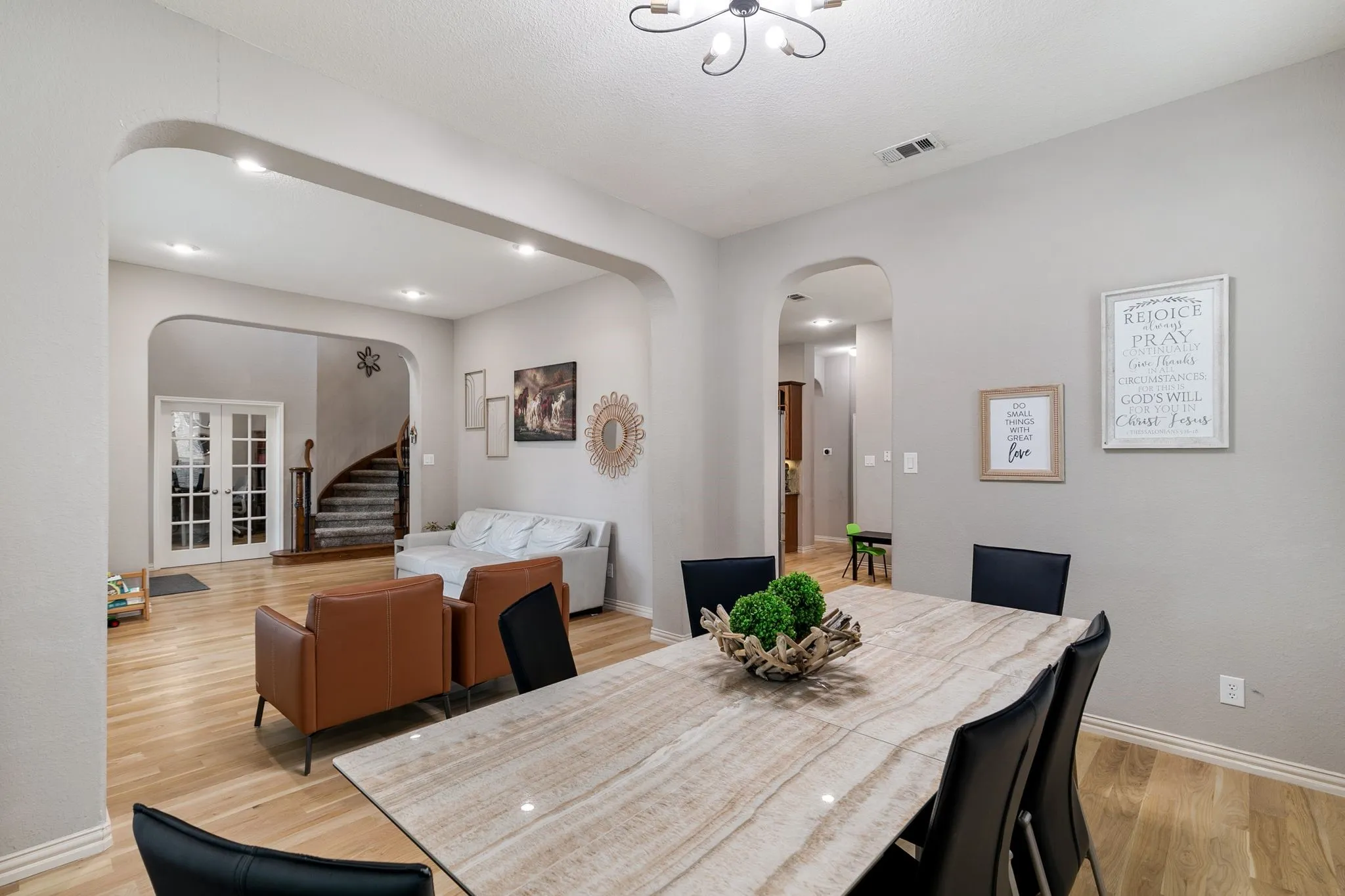 Single Family Residence For Rent in Denton County , 12415 Grayhawk Boulevard, Frisco, Texas 75033, 4 Bedroom, 4 Bathroom, 3 Garage spaces, 4,349 Sqft, built in 2006, mls#21394550, Real Estate Agent in Frisco, Homes For Rent in Denton county, Homes For Rent in Frisco, Realtor in Frisco Texas, Real Estate Brokerage Independent Realty Texas, Luminita Cordes Realtor
