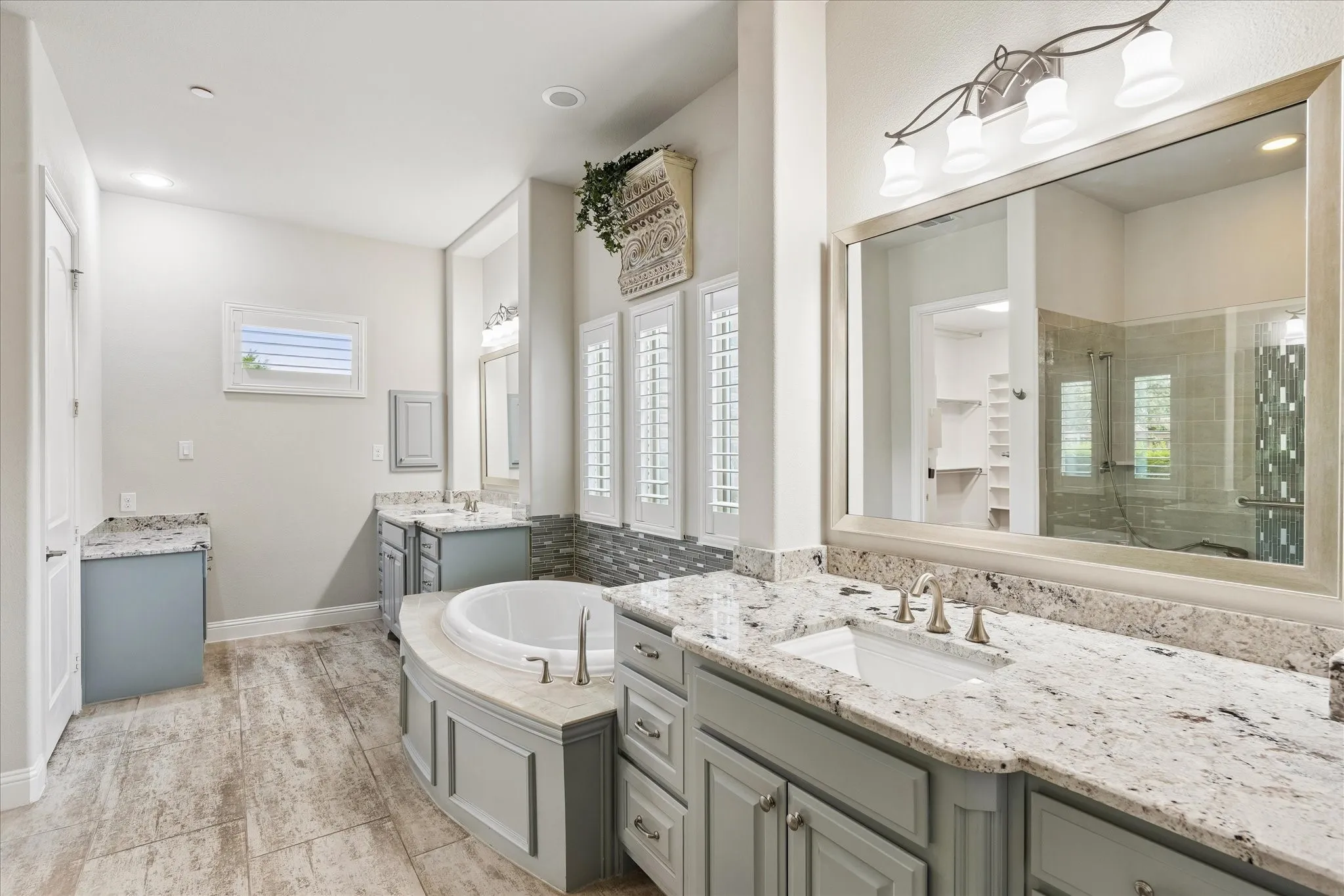 Single Family Residence For Sale in Tarrant County , 2845 Torino Trail, Keller, Texas 76248, 3 Bedroom, 3 Bathroom, 2 Garage spaces, 2,505 Sqft, built in 2015, mls#21411543, Real Estate Agent in Keller, Homes For Sale in Tarrant county, Homes For Sale in Keller, Realtor in Keller Texas, Real Estate Brokerage Independent Realty Texas, Luminita Cordes Realtor