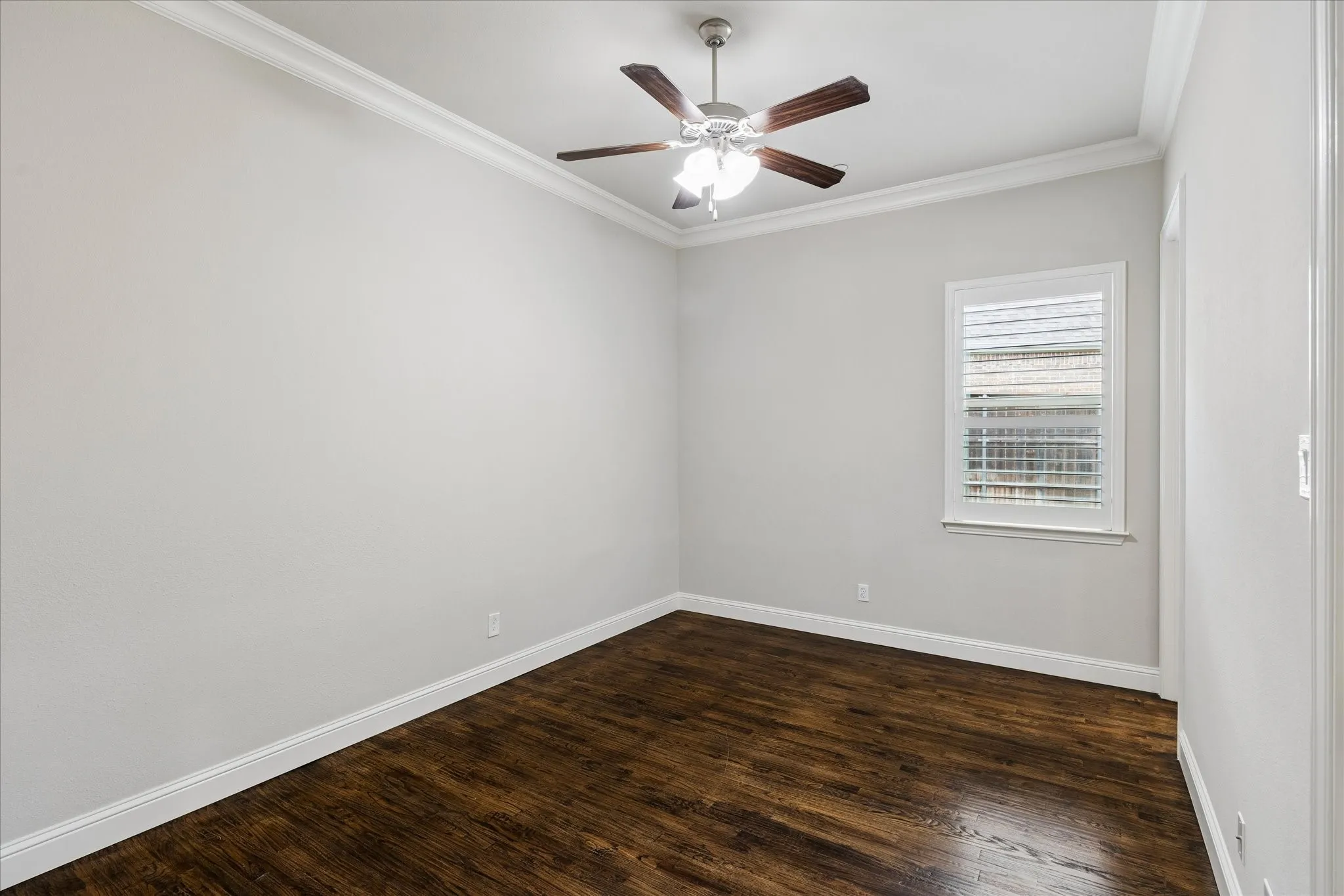 Single Family Residence For Sale in Tarrant County , 2845 Torino Trail, Keller, Texas 76248, 3 Bedroom, 3 Bathroom, 2 Garage spaces, 2,505 Sqft, built in 2015, mls#21411543, Real Estate Agent in Keller, Homes For Sale in Tarrant county, Homes For Sale in Keller, Realtor in Keller Texas, Real Estate Brokerage Independent Realty Texas, Luminita Cordes Realtor