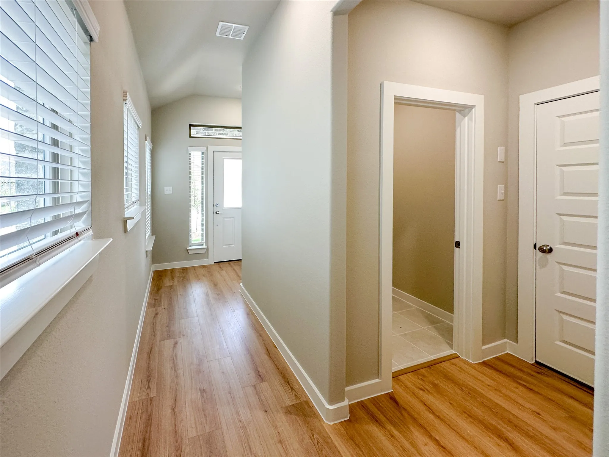 Single Family Residence For Rent in Collin County , 4917 Westhill Drive, Mc Kinney, Texas 75071, 3 Bedroom, 2 Bathroom, 2 Garage spaces, 1,599 Sqft, built in 2023, mls#21402839, Real Estate Agent in Mc Kinney, Homes For Rent in Collin county, Homes For Rent in Mc Kinney, Realtor in Mc Kinney Texas, Real Estate Brokerage Independent Realty Texas, Luminita Cordes Realtor