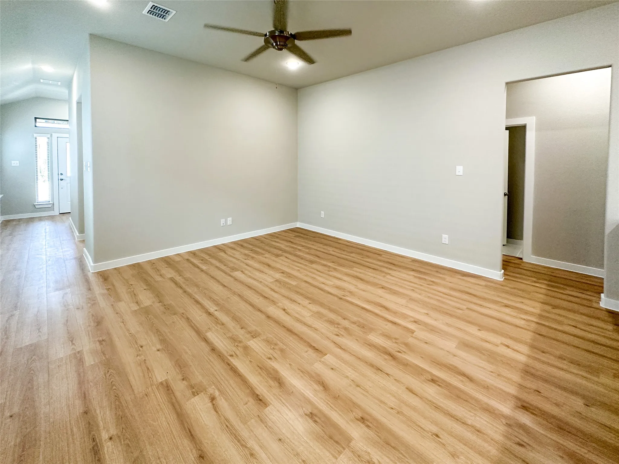 Single Family Residence For Rent in Collin County , 4917 Westhill Drive, Mc Kinney, Texas 75071, 3 Bedroom, 2 Bathroom, 2 Garage spaces, 1,599 Sqft, built in 2023, mls#21402839, Real Estate Agent in Mc Kinney, Homes For Rent in Collin county, Homes For Rent in Mc Kinney, Realtor in Mc Kinney Texas, Real Estate Brokerage Independent Realty Texas, Luminita Cordes Realtor